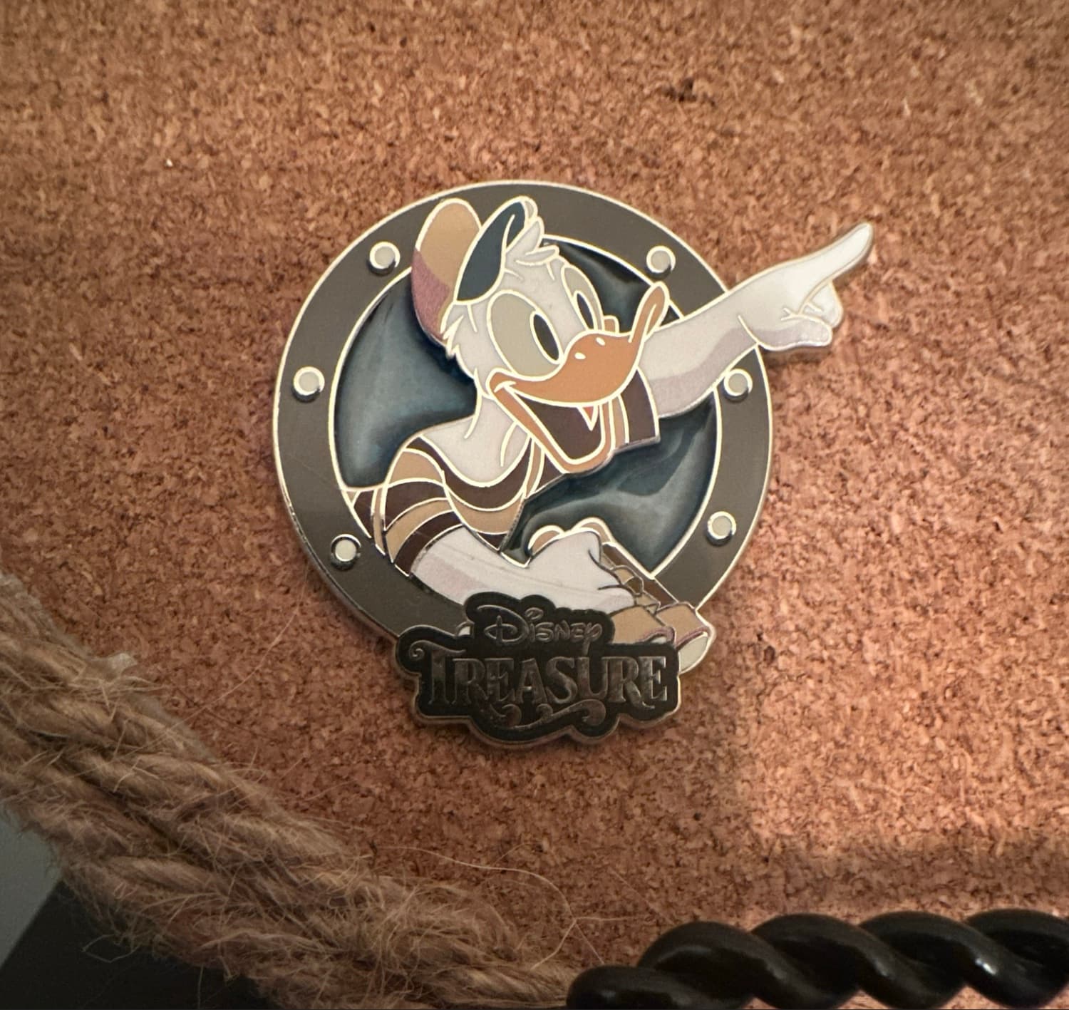 Disney Treasure Porthole Booster Set — Donald Duck ONLY front