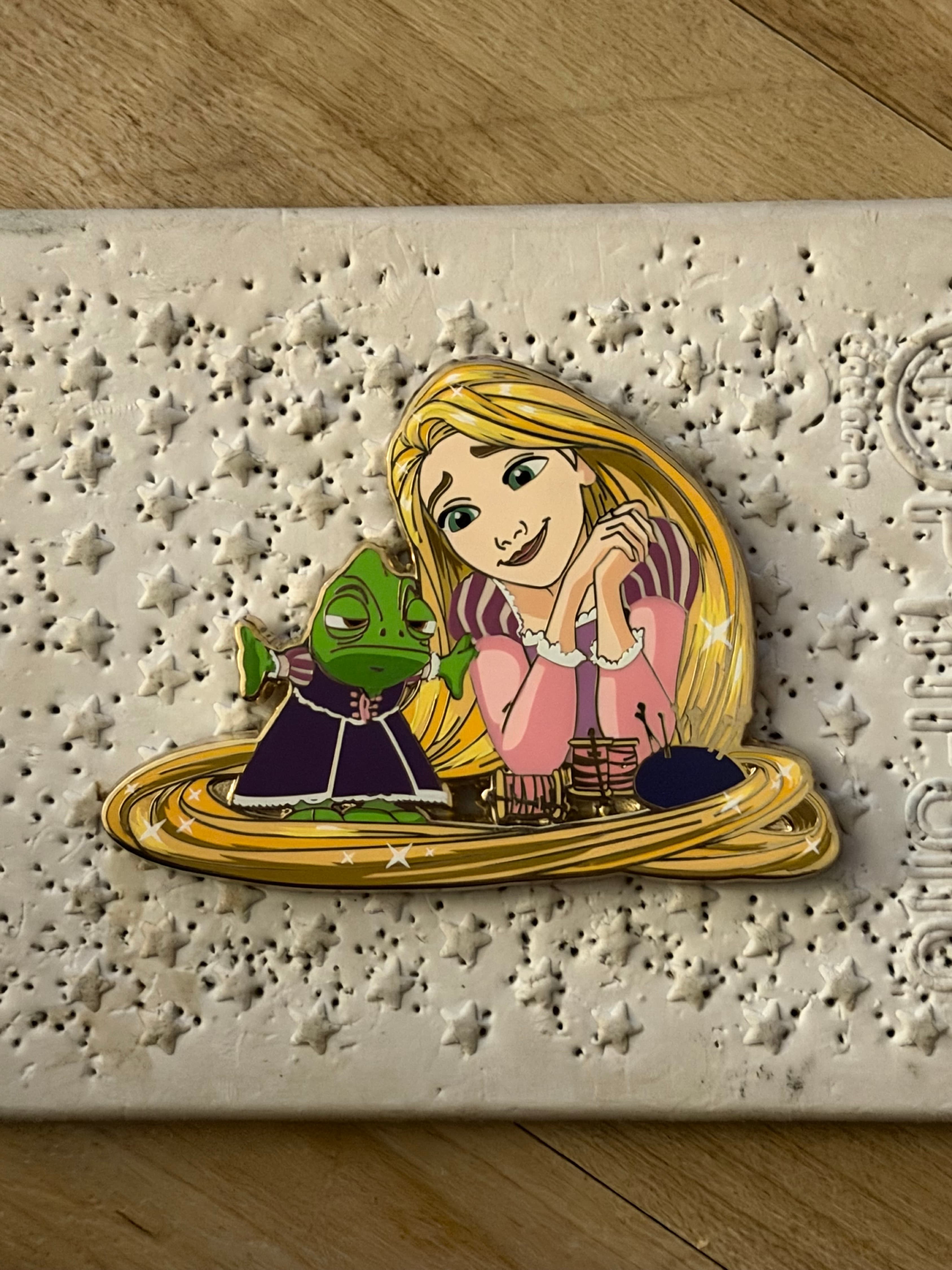 Artland - Best Friends - Rapunzel and Pascal