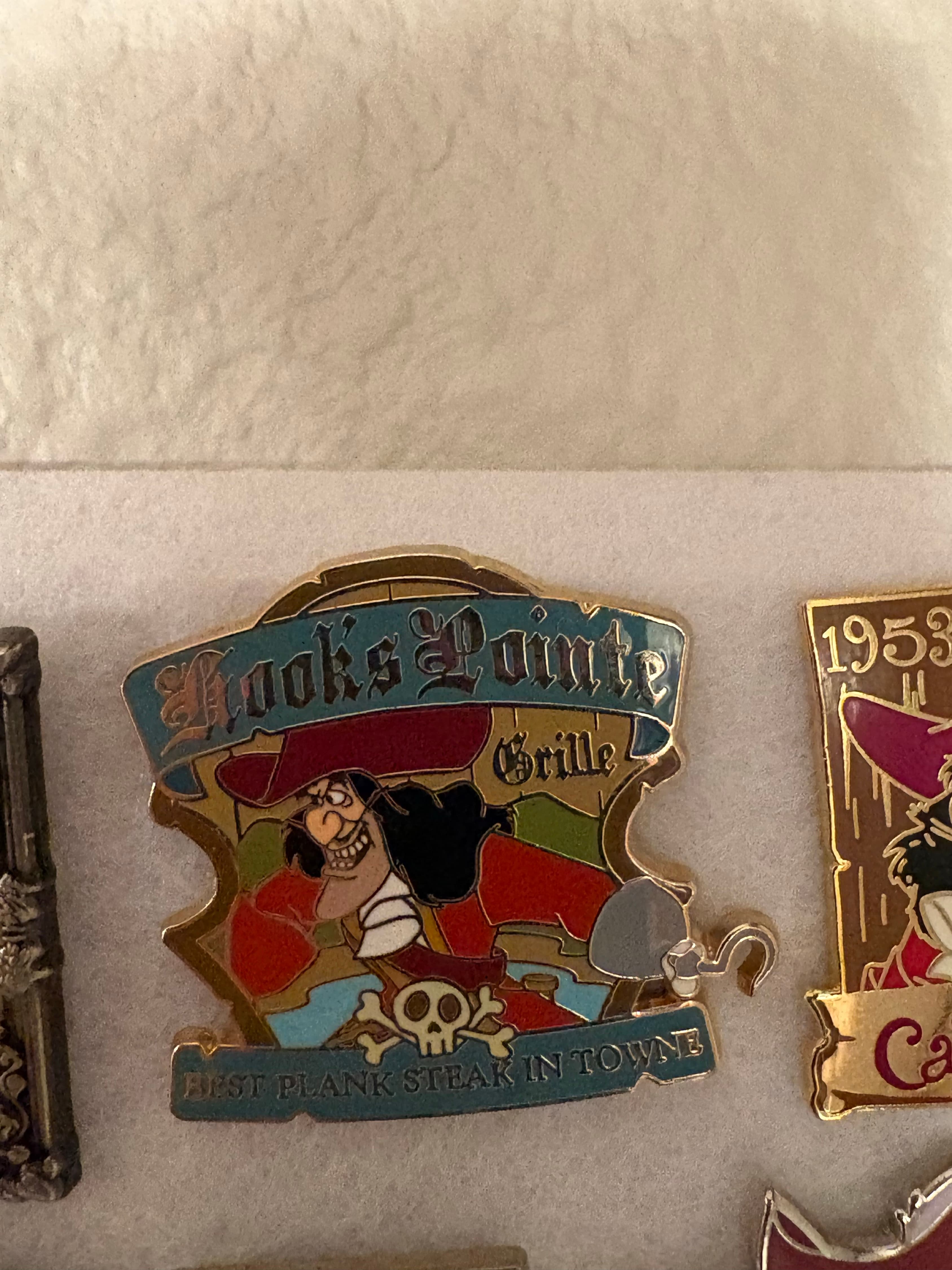 Captain Hook's Pointe Grille - Best Plank Steak in Towne