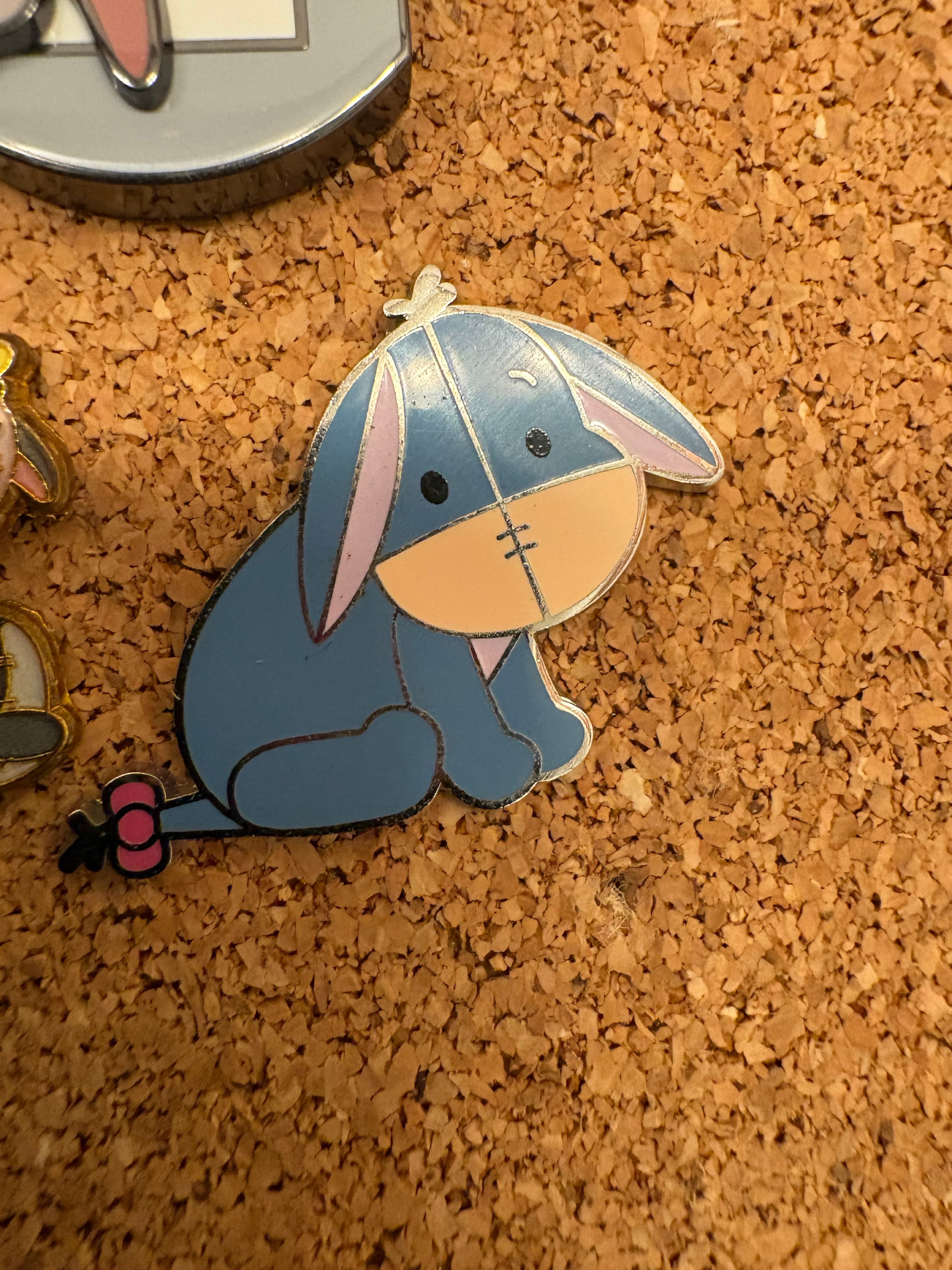 Eeyore Winnie the Pooh Mini-Pin Collection Cute Pooh & Friends front