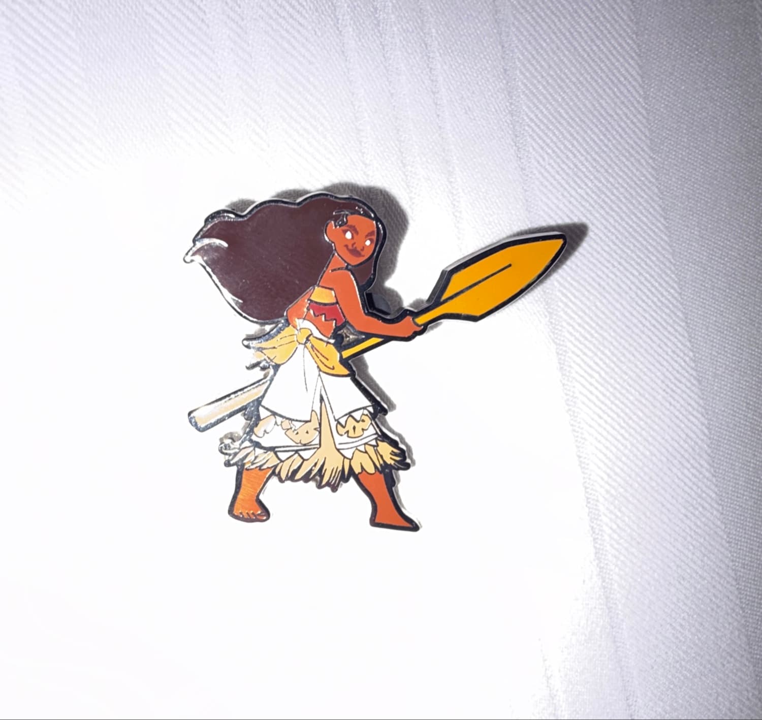Moana - Holding Paddle