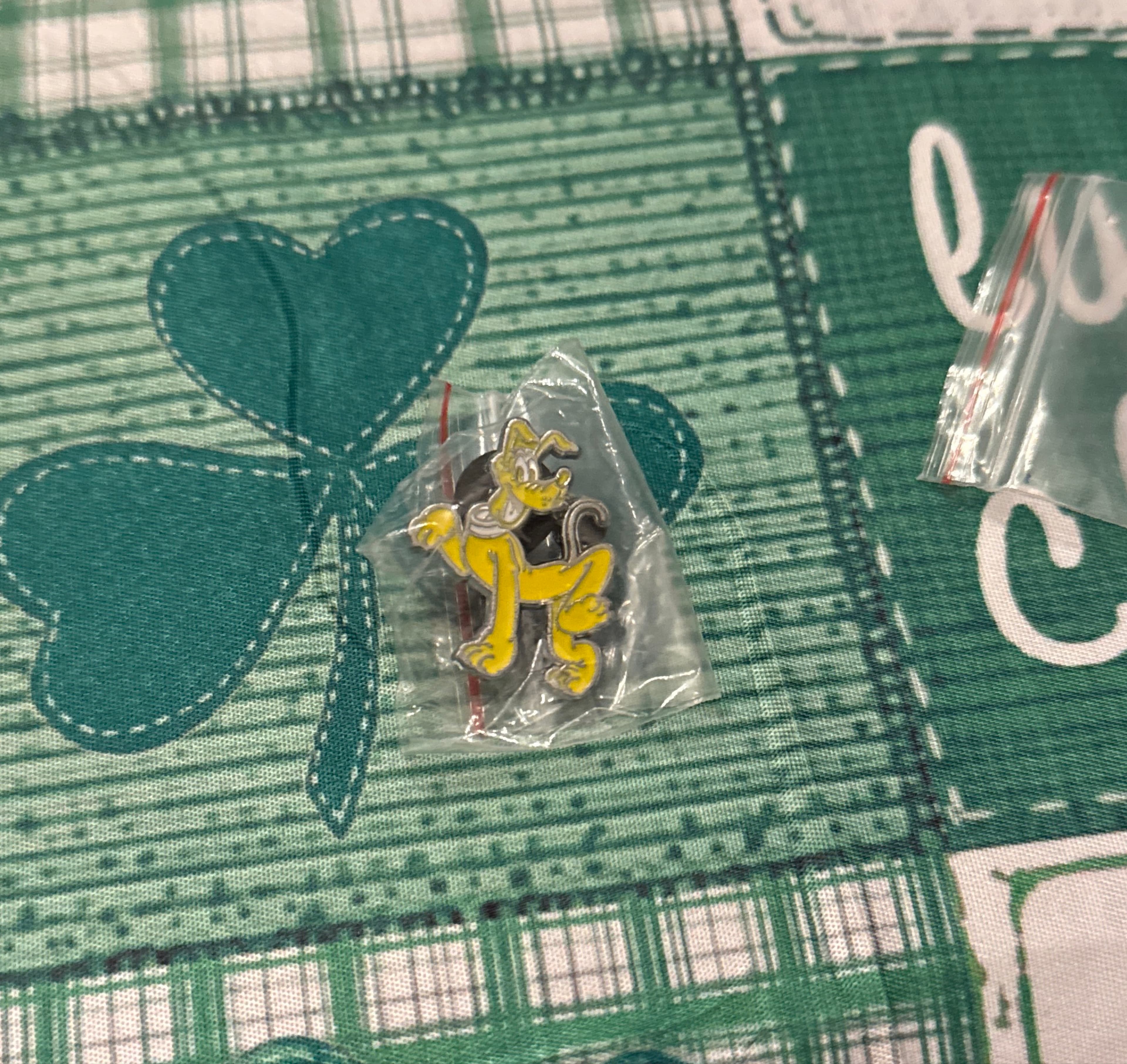 DLR Hidden Disney Series 2025 Wave B: Yellow Color Story