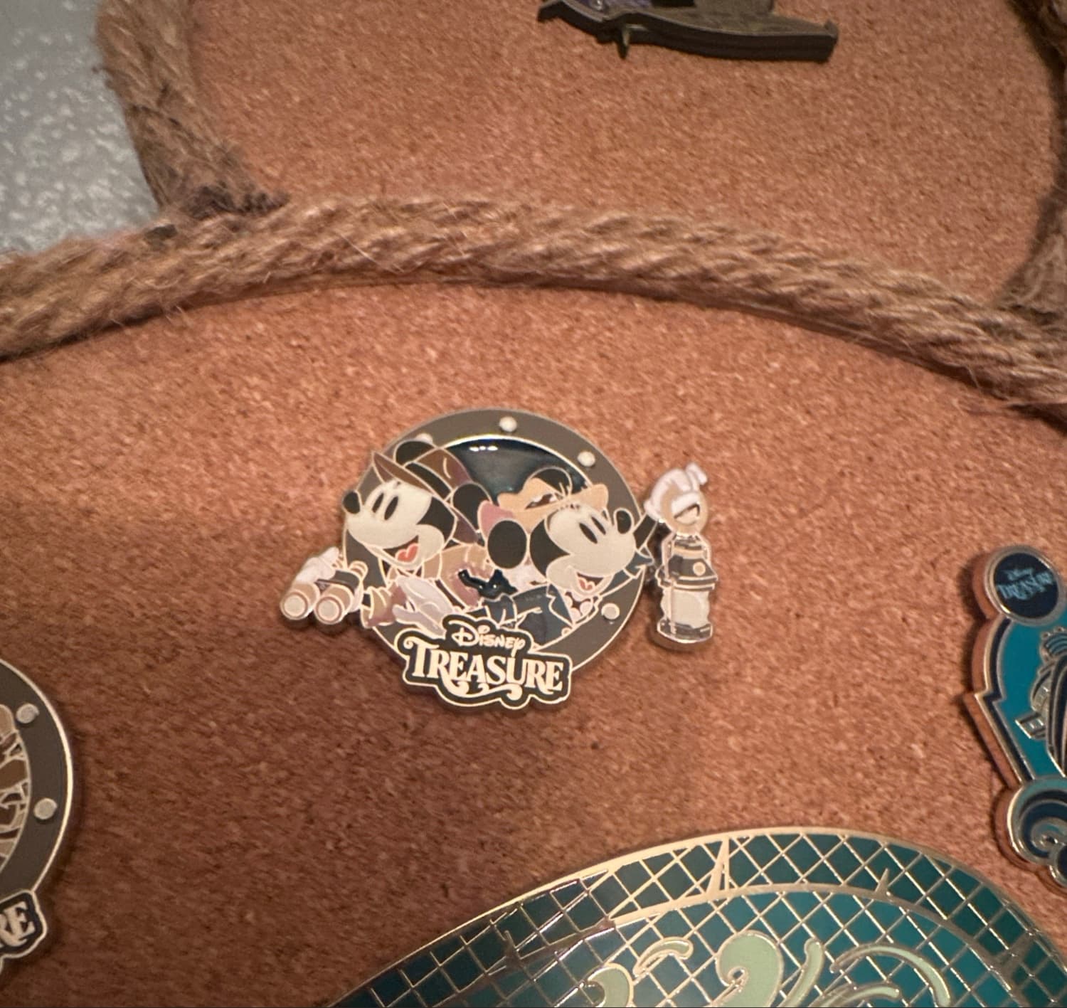 Disney Treasure Porthole Booster Set - Mickey and Minnie