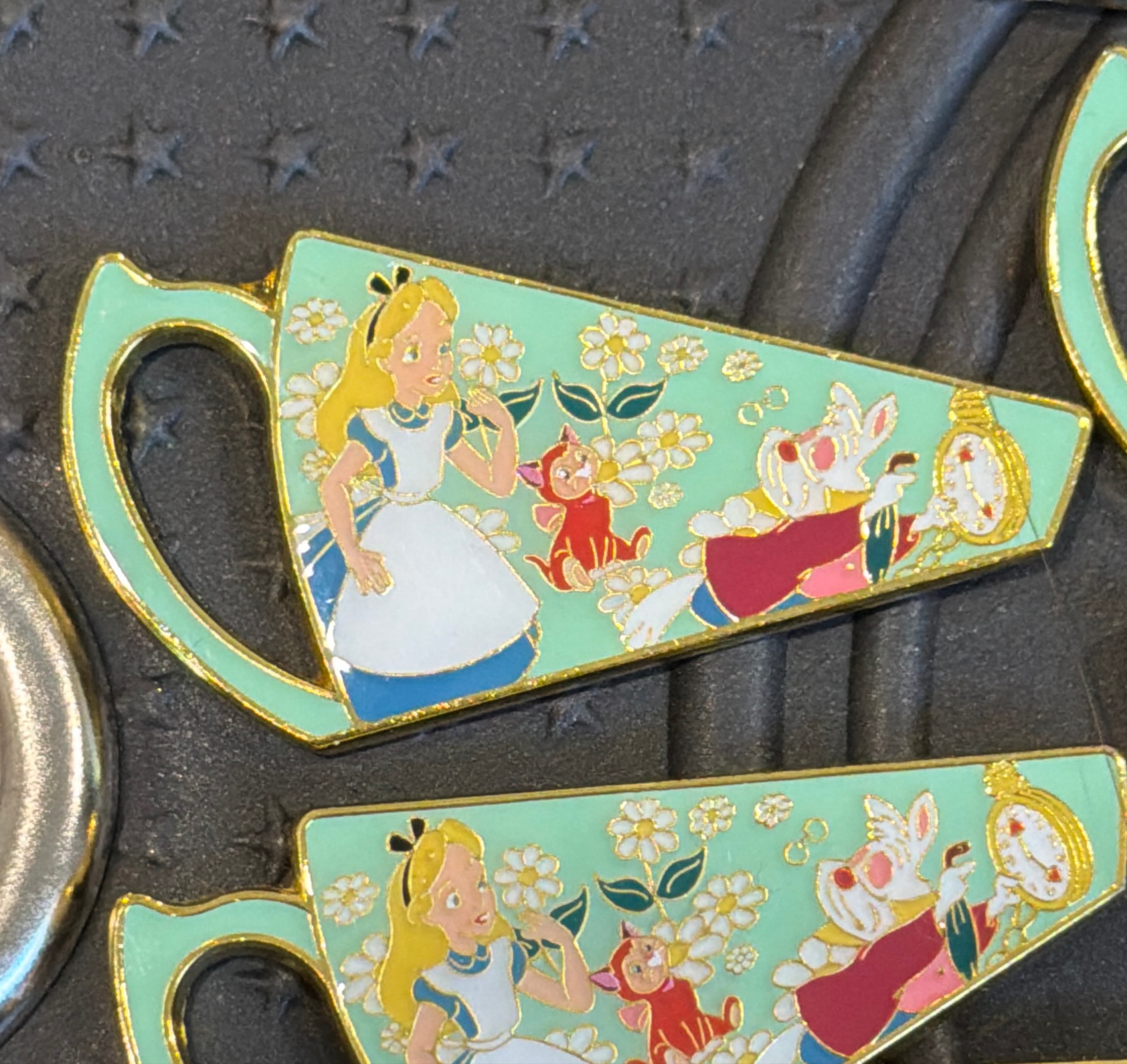 Alice, Dinah, & The White Rabbit Teacup