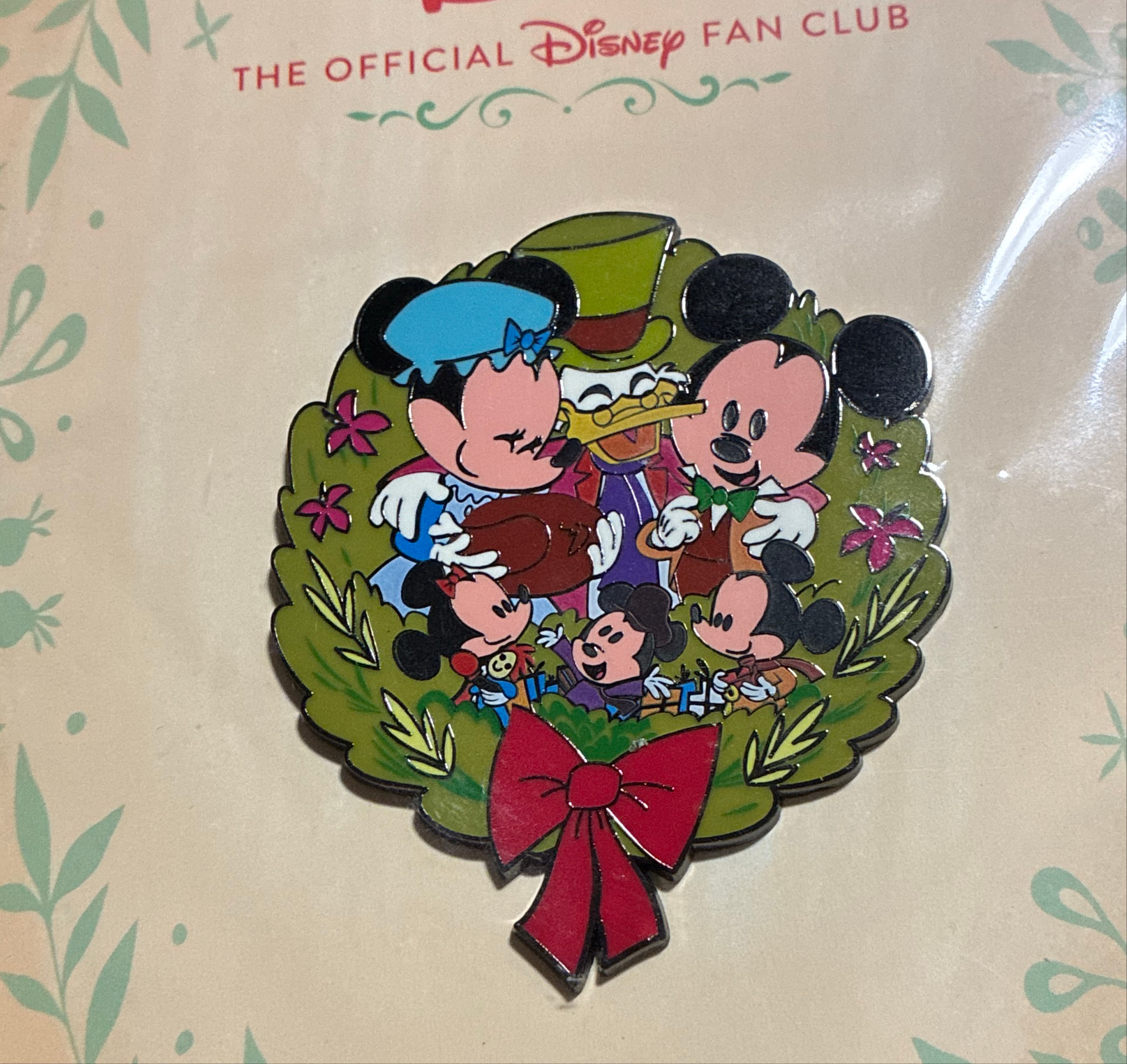 D23 Mickey's Christmas Carol Wreath Jumbo Pin