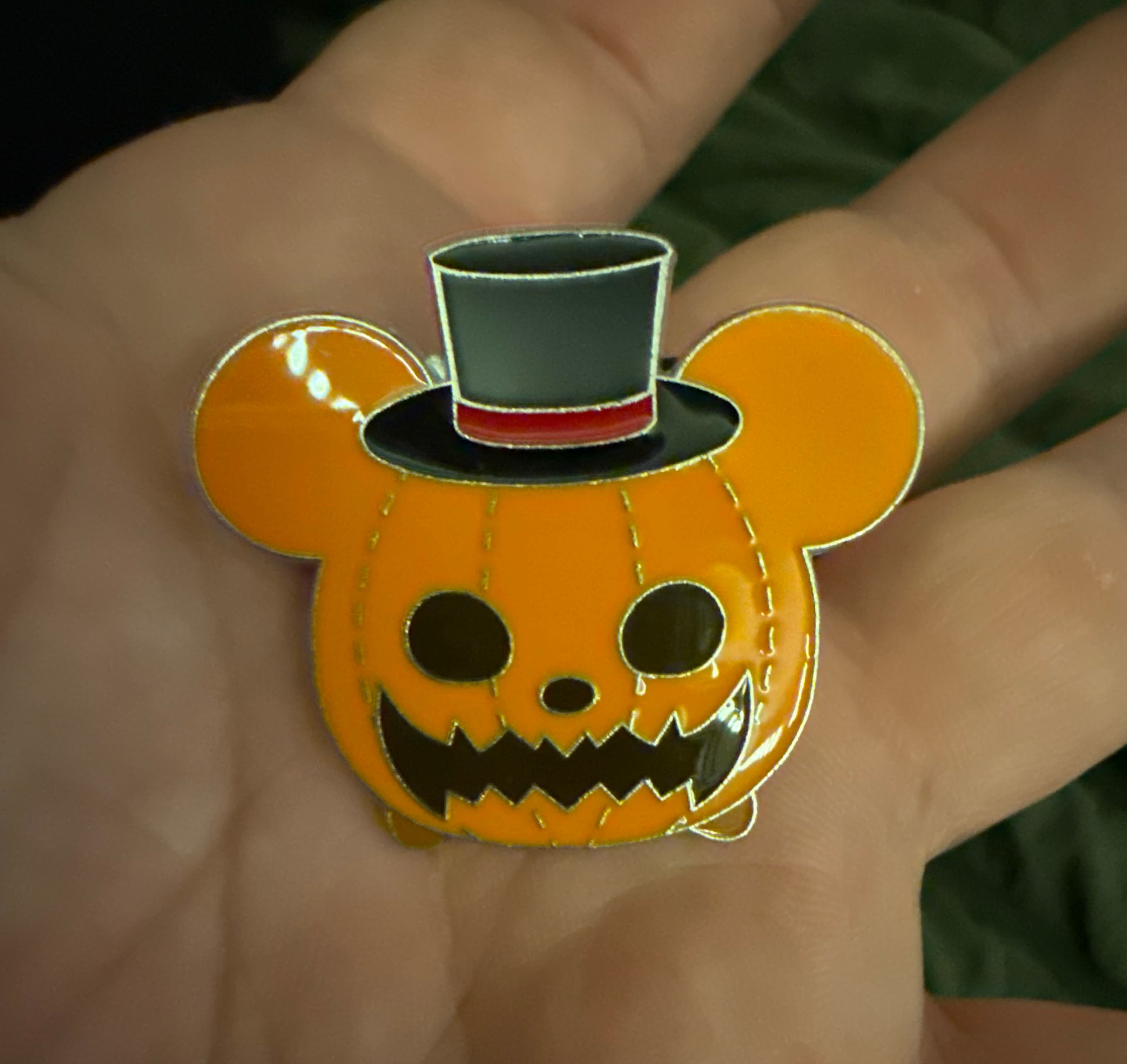 Mickey Mouse Halloween Jack O'Lantern Top Hat Pumpkin Pin