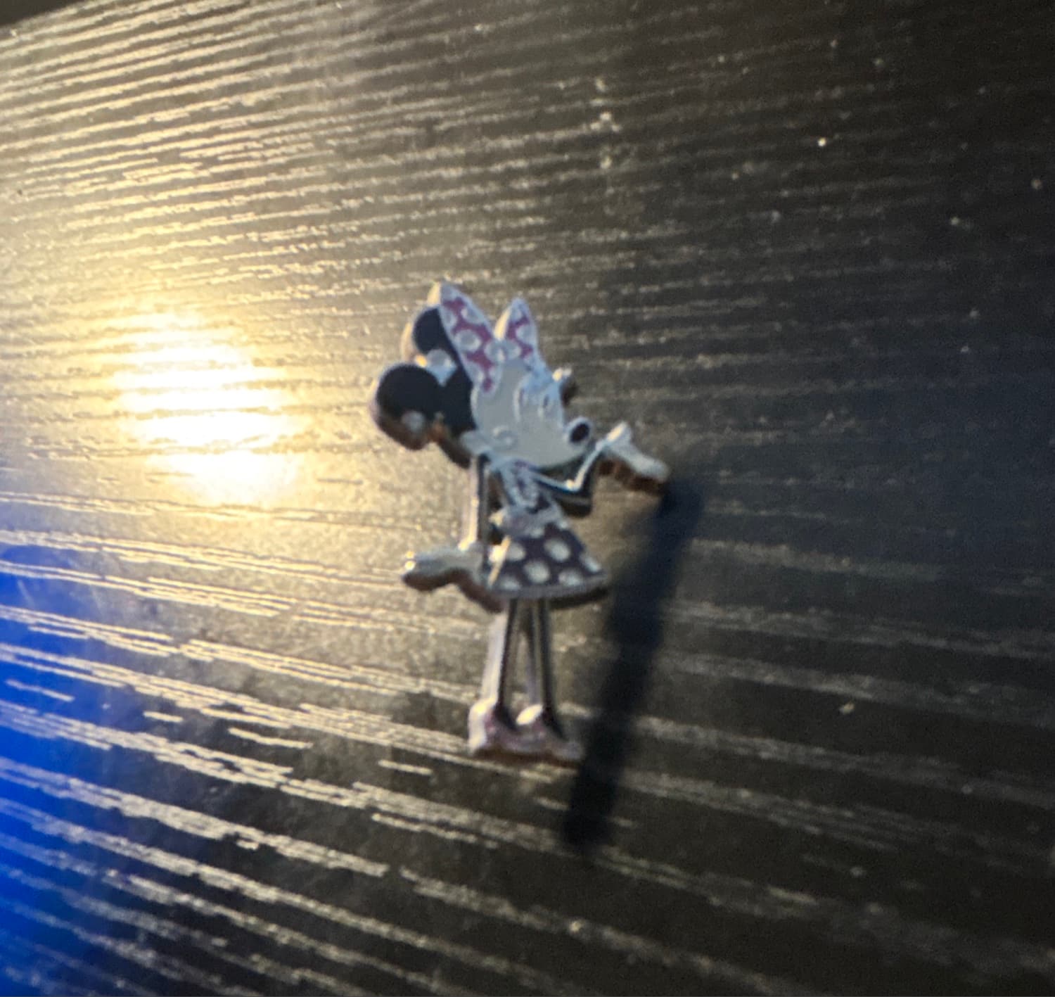 Minnie Mouse With Pink Polka Dot Bow - Paris Fashion Glamour