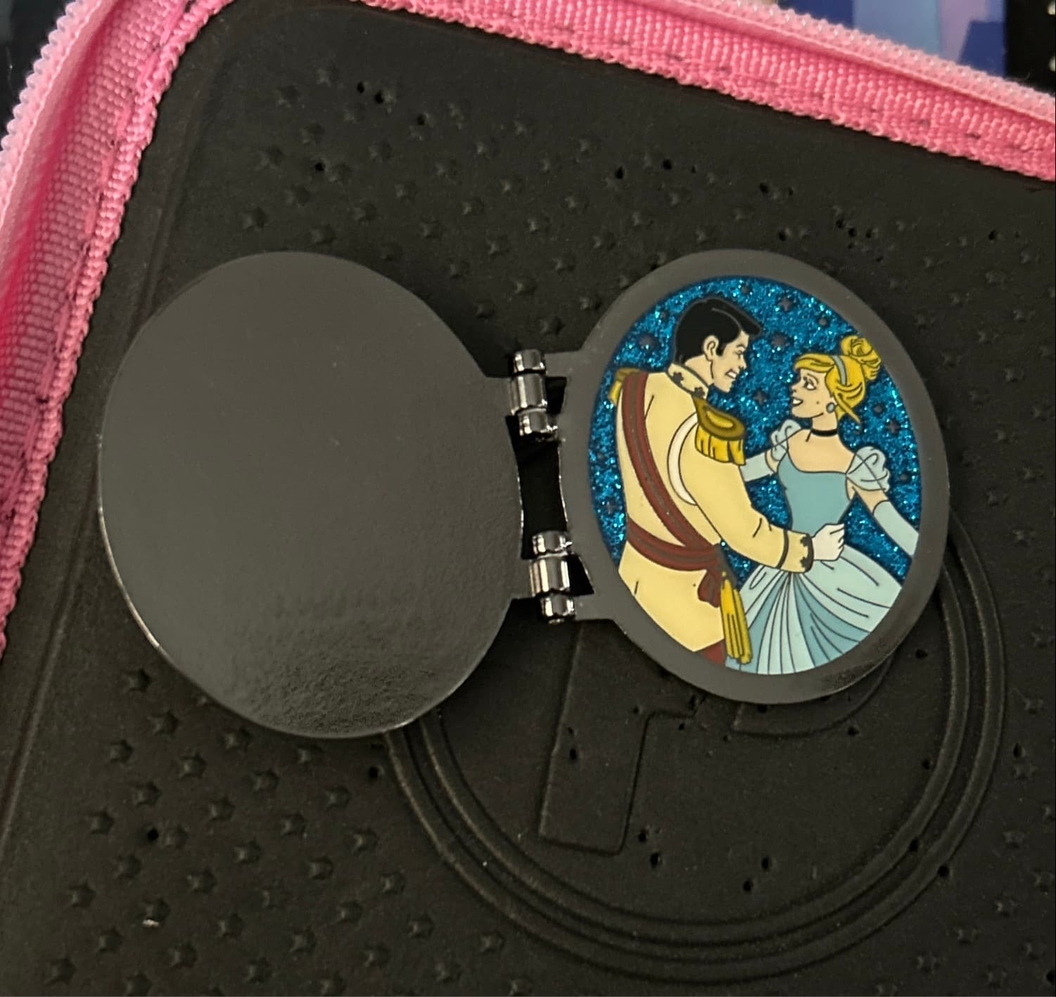 Disney Princess Crest Mystery Collection
