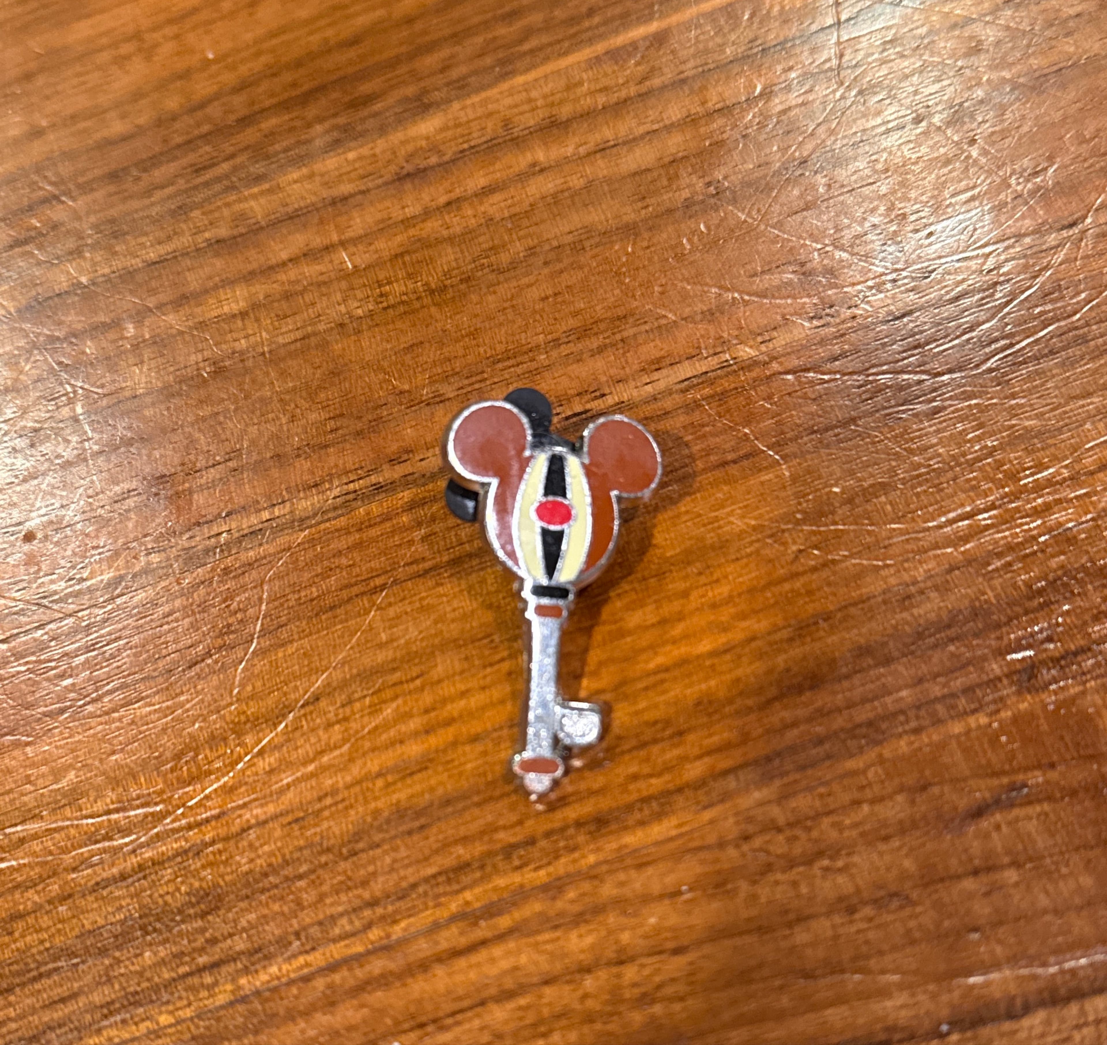 Mickey Mouse Key - Map Icons - WDW Hidden Mickey Series 2009