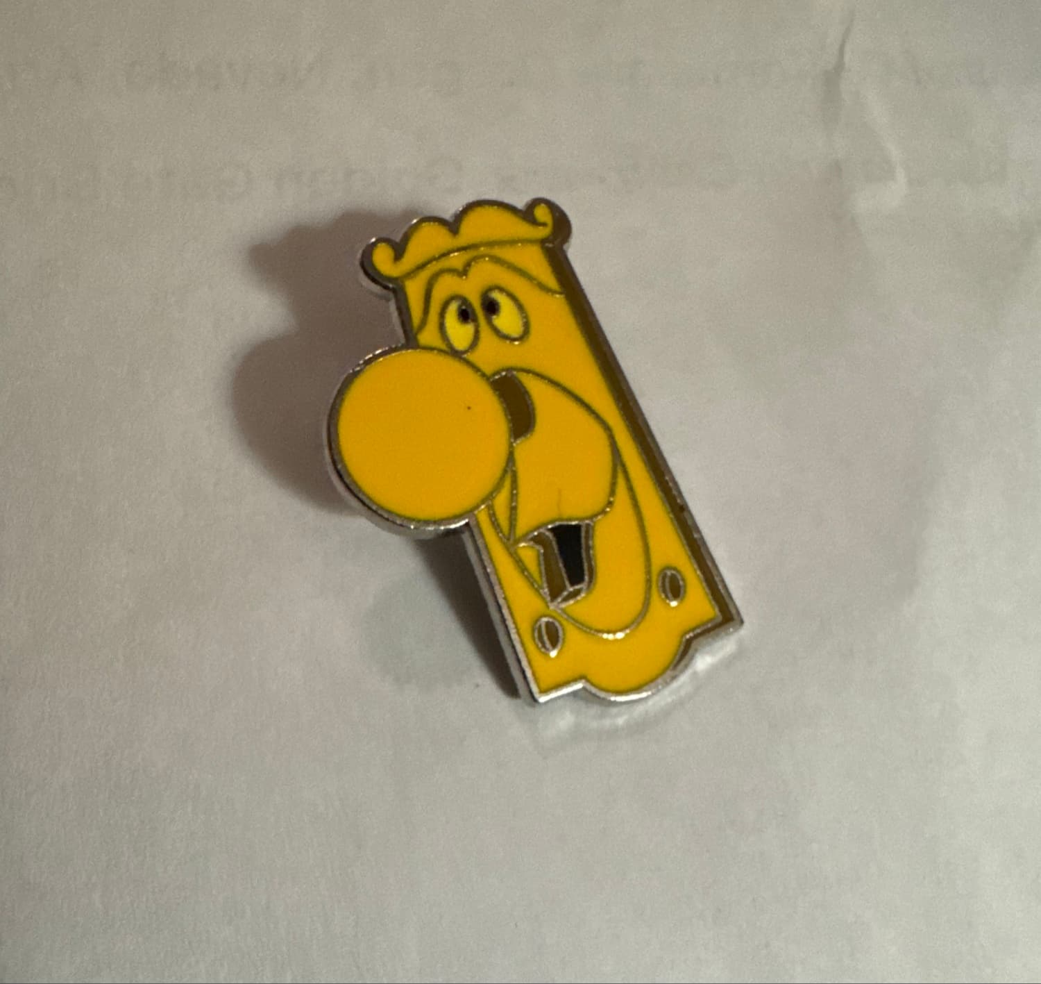 Alice in Wonderland Talking Doorknob Pin