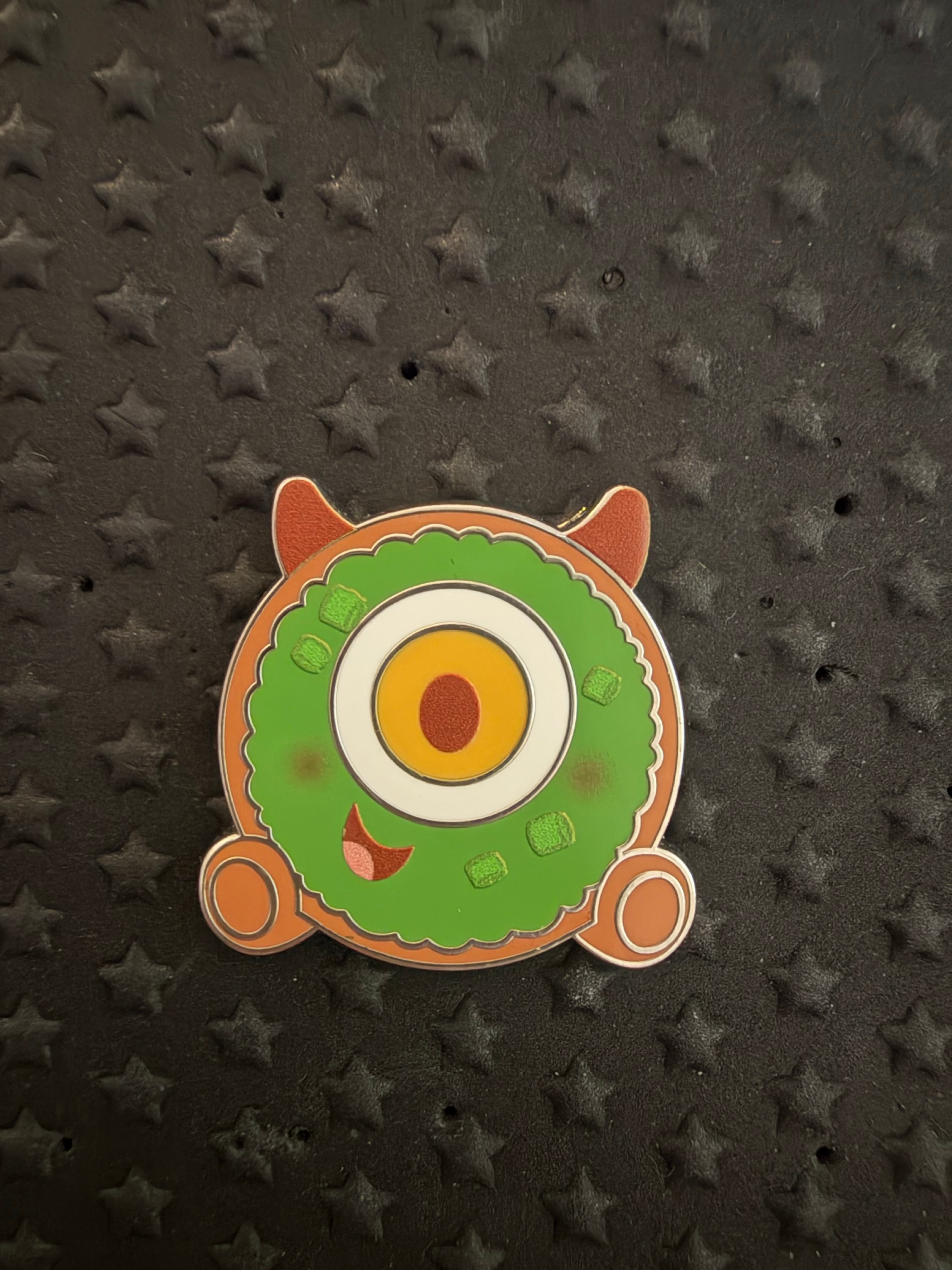 Mike Wazowski Avocado Breakfast Bagel - Munchlings Series 2 front