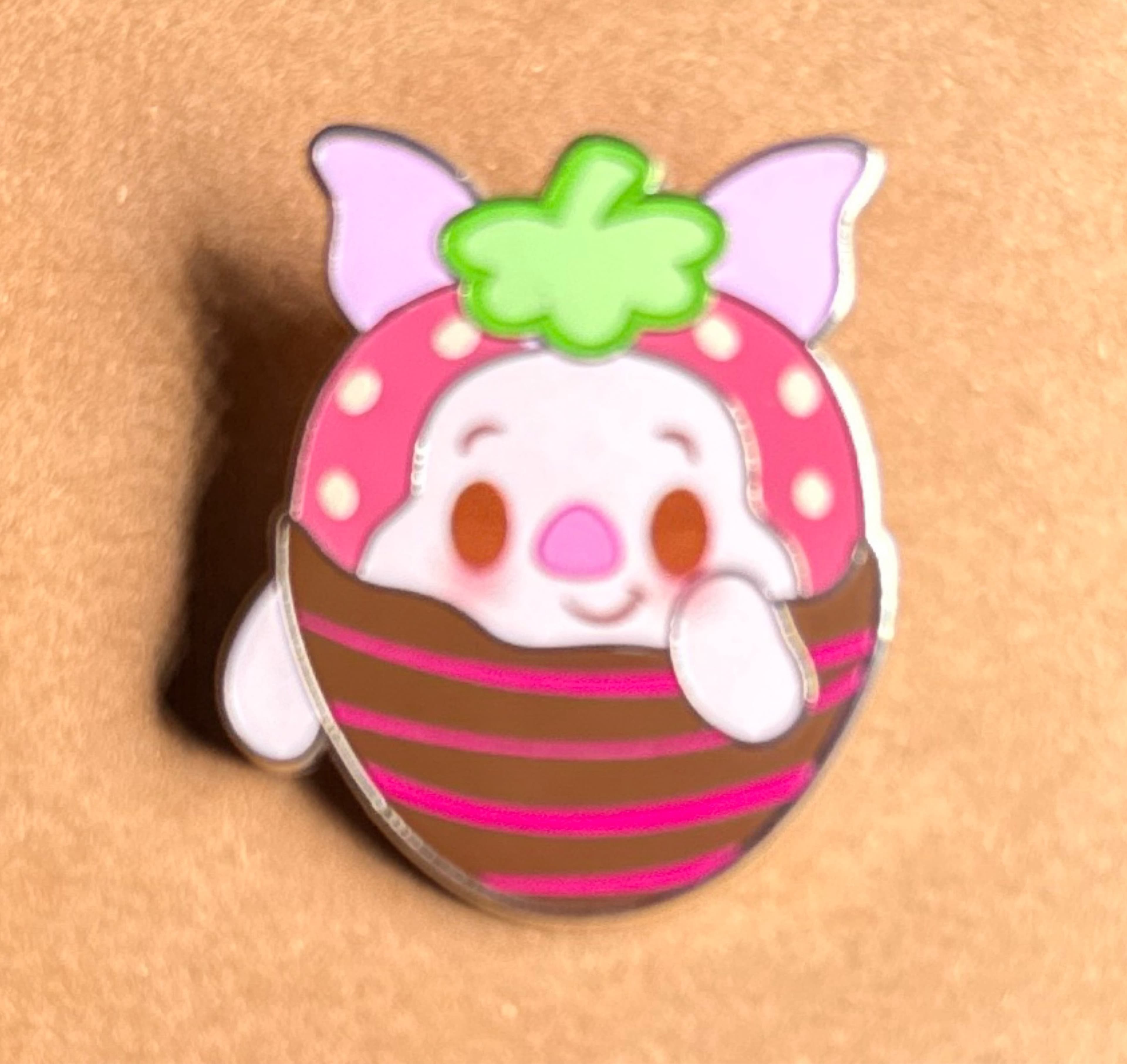 Piglet Chocolate Dipped Strawberry - Munchlings Mystery Collection (Series 2)