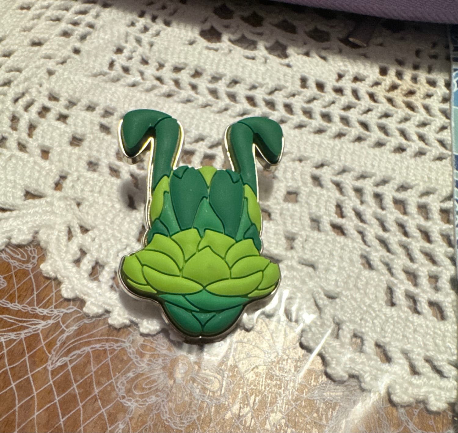 DISNEY CHARACTER PLANTS Mystery pin set