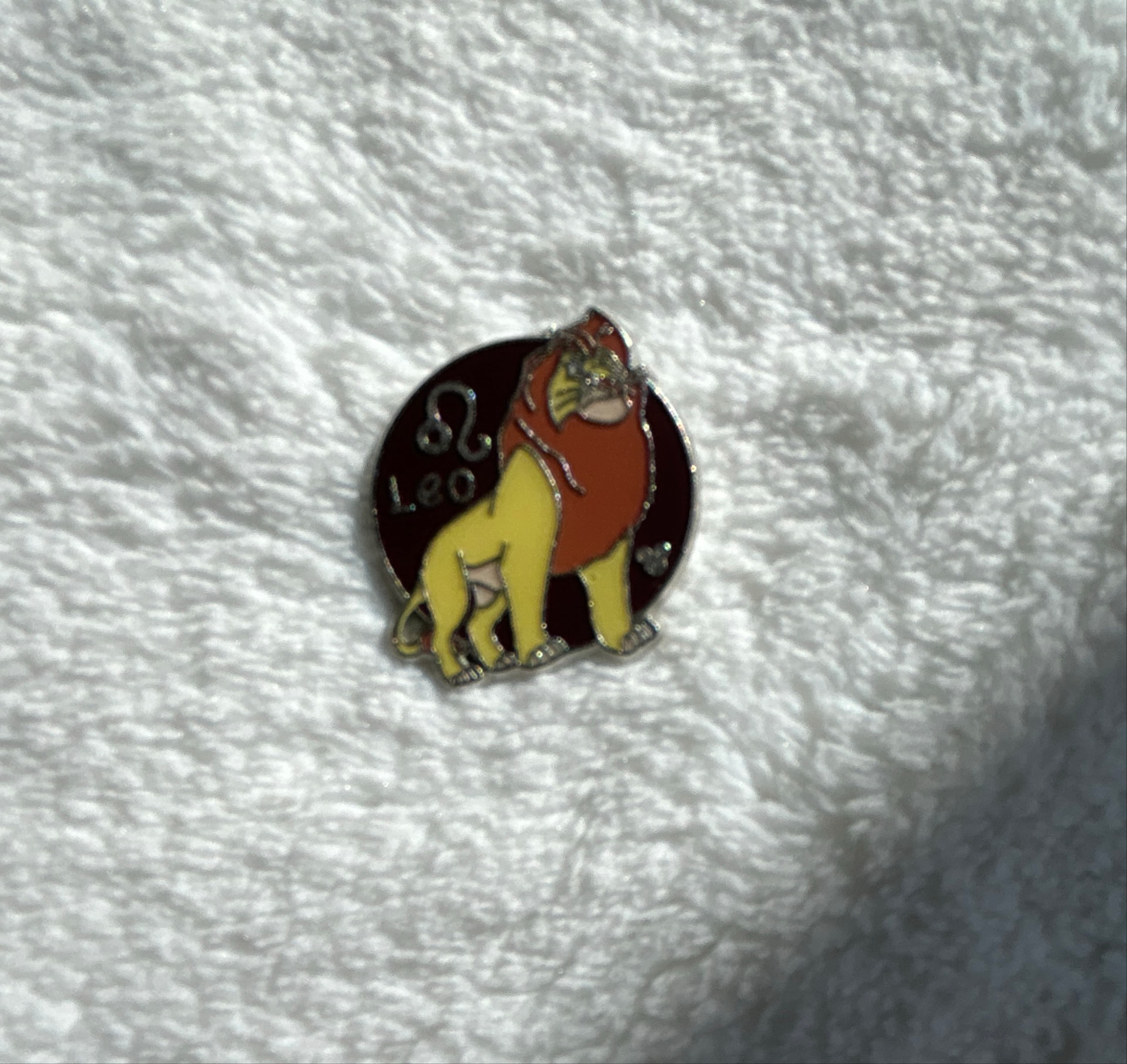 Mufasa Leo - The Lion King - 2012 Hidden Mickey Zodiac Series