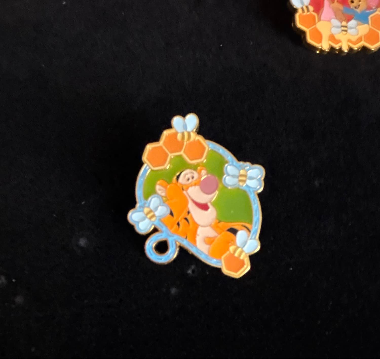 Loungefly - Winnie the Pooh Honeycomb Blind Box - Tigger