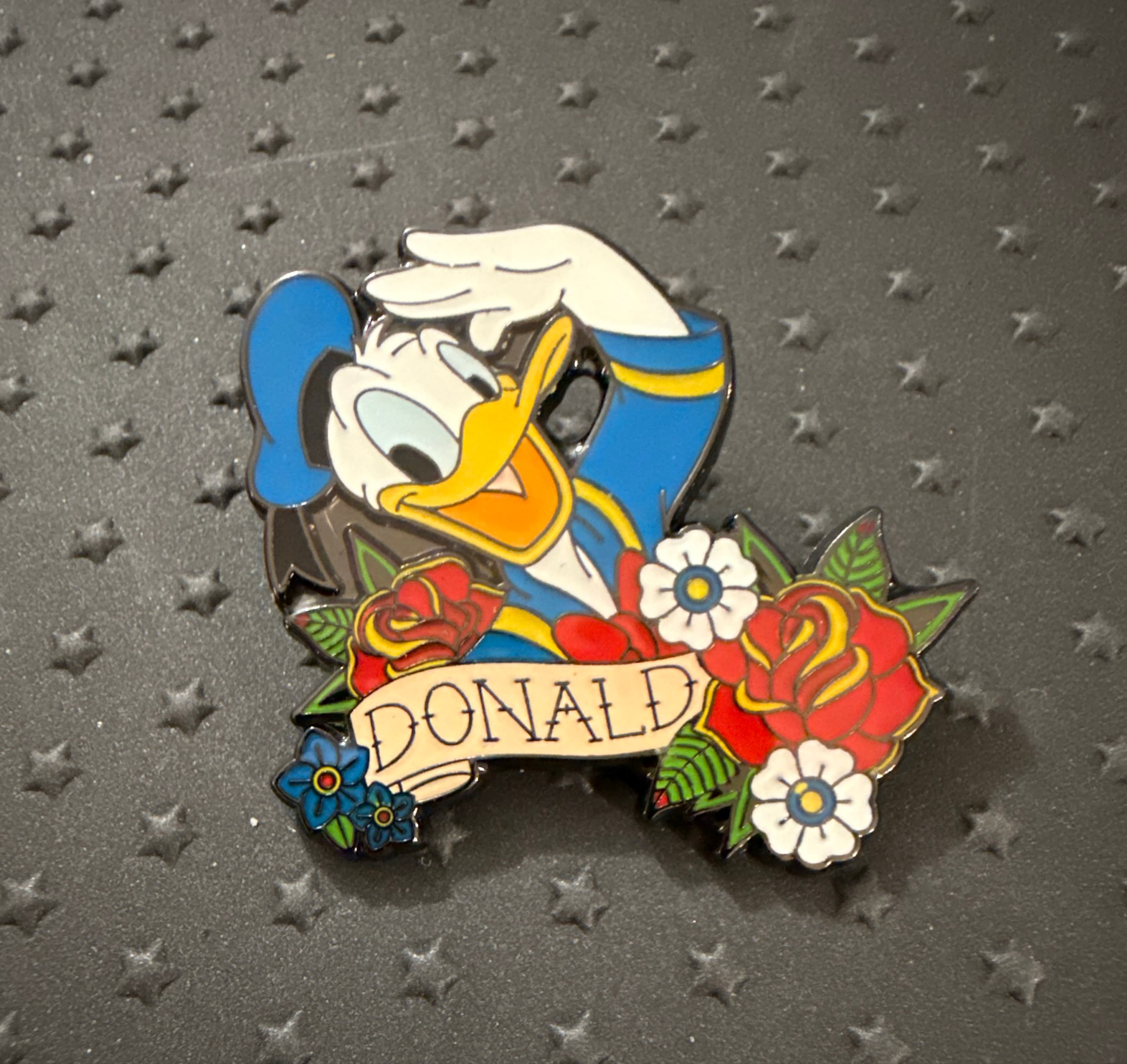 Donald Duck - Mickey Mouse & Friends Tattoo Art Pin front