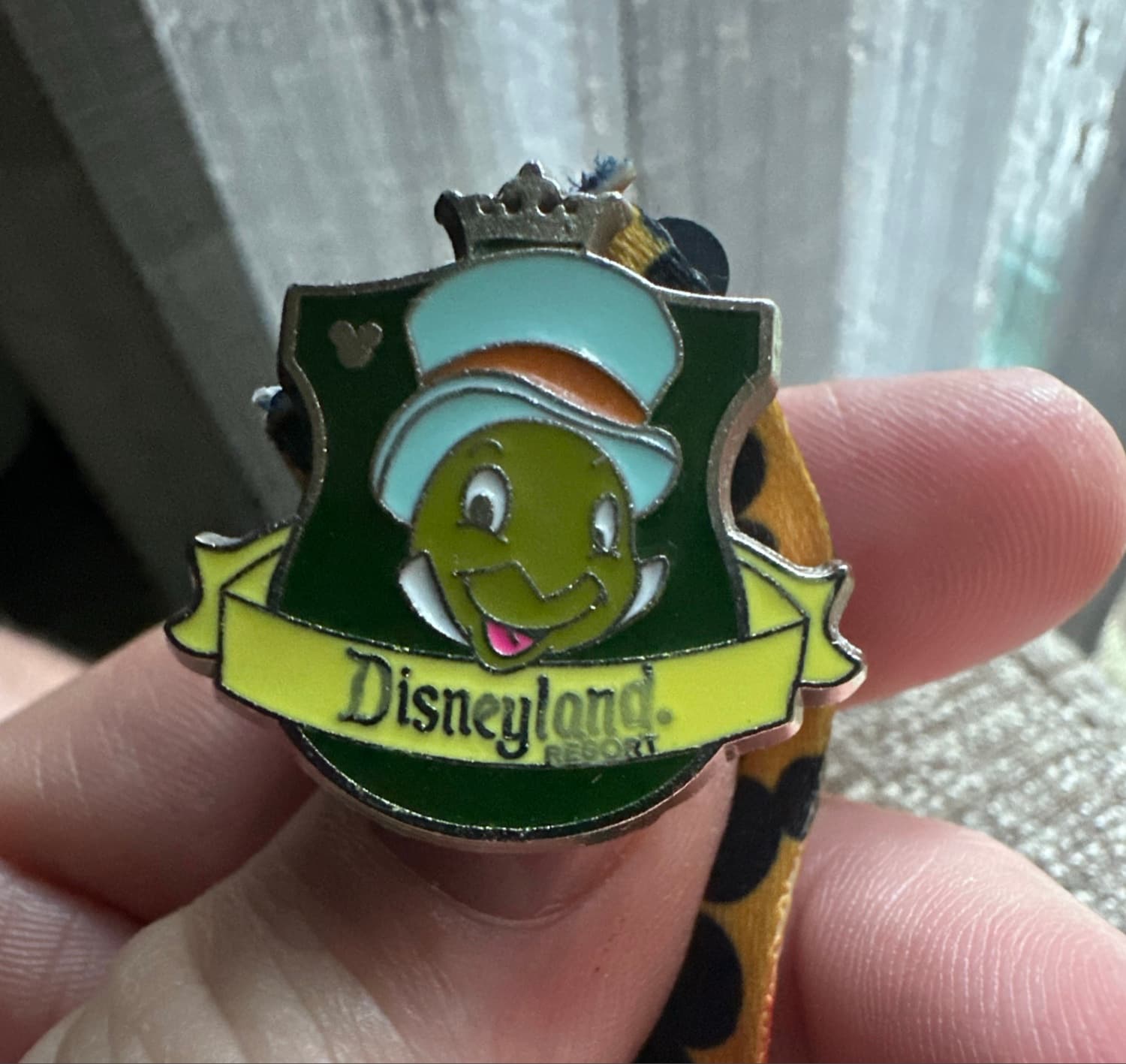 Jiminy Cricket - 2012 Hidden Mickey - Crest Collection
