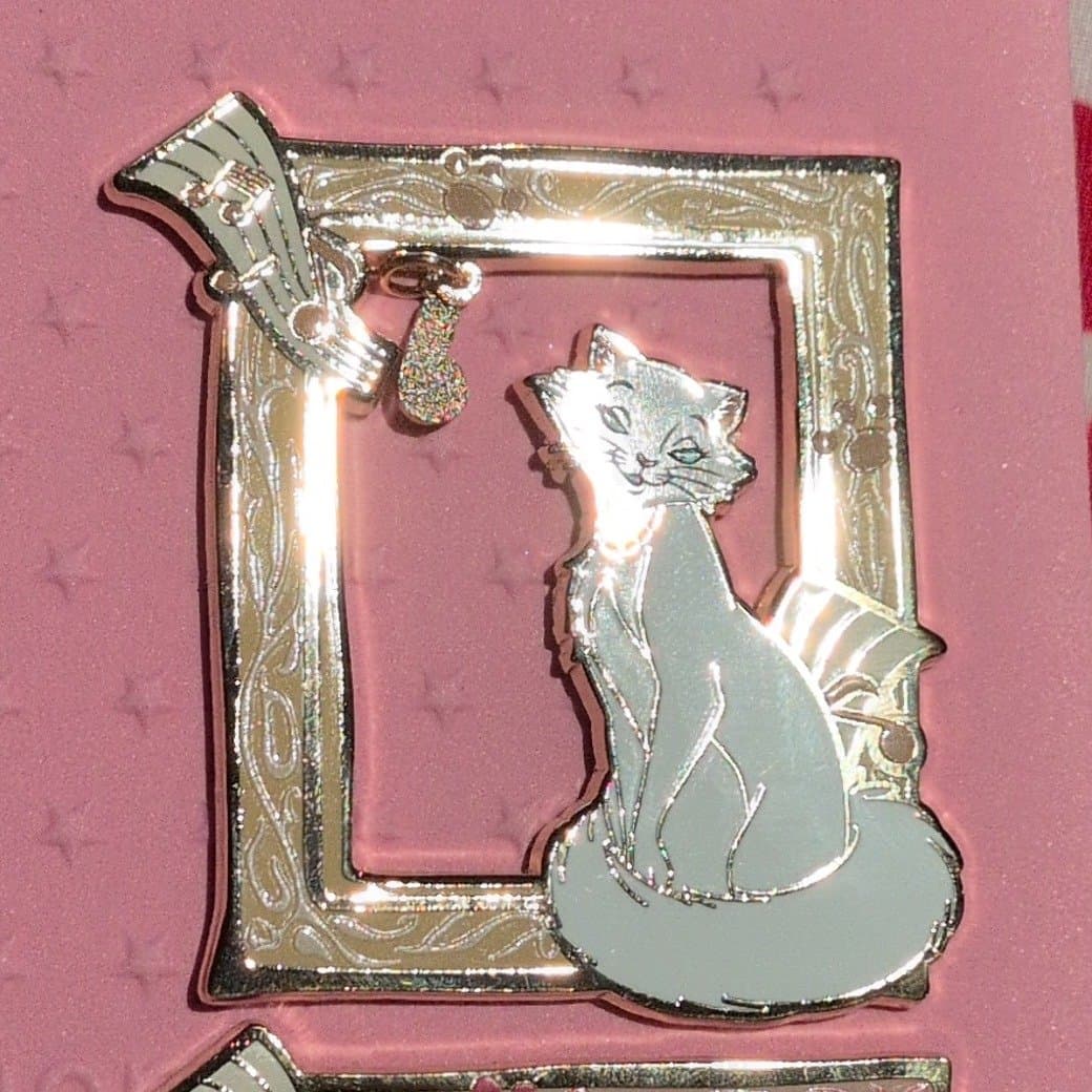 Disney The Aristocats Character Frames Blind Box Pin Set - Duchess