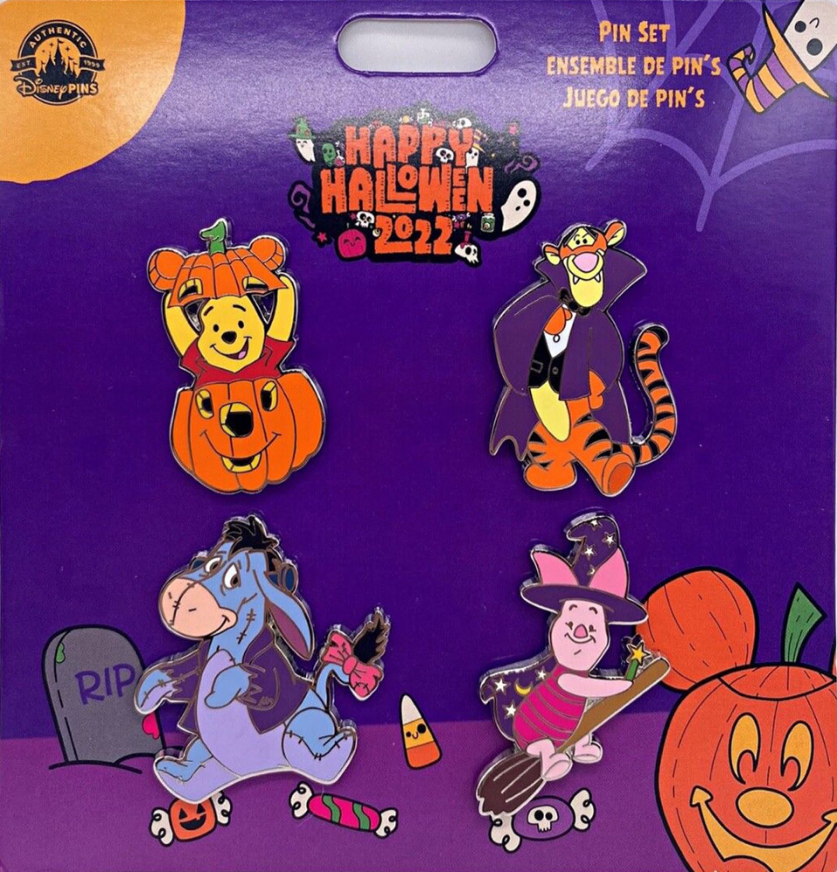 Winnie the Pooh and Friends Halloween 2022 Set front