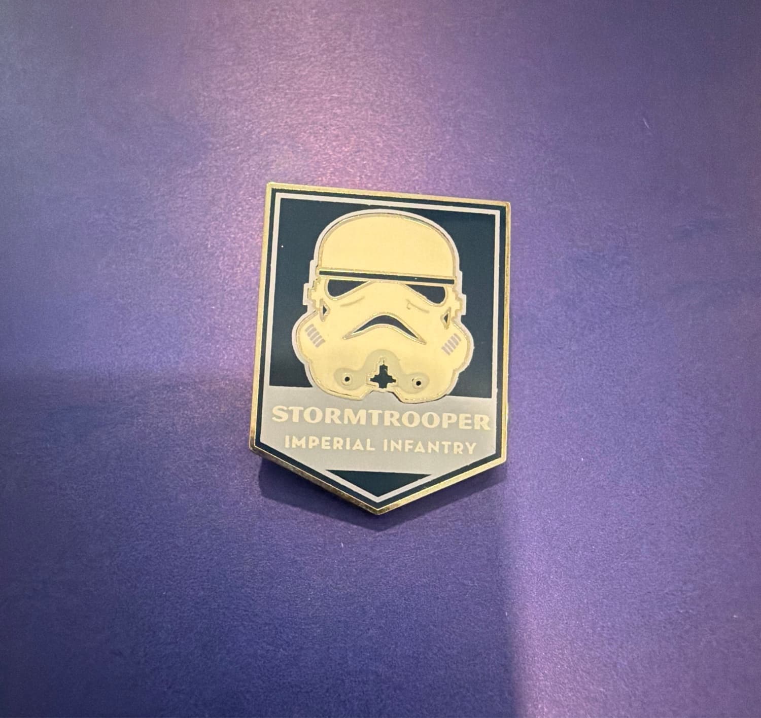Star Wars Retro Mystery Pin Collection