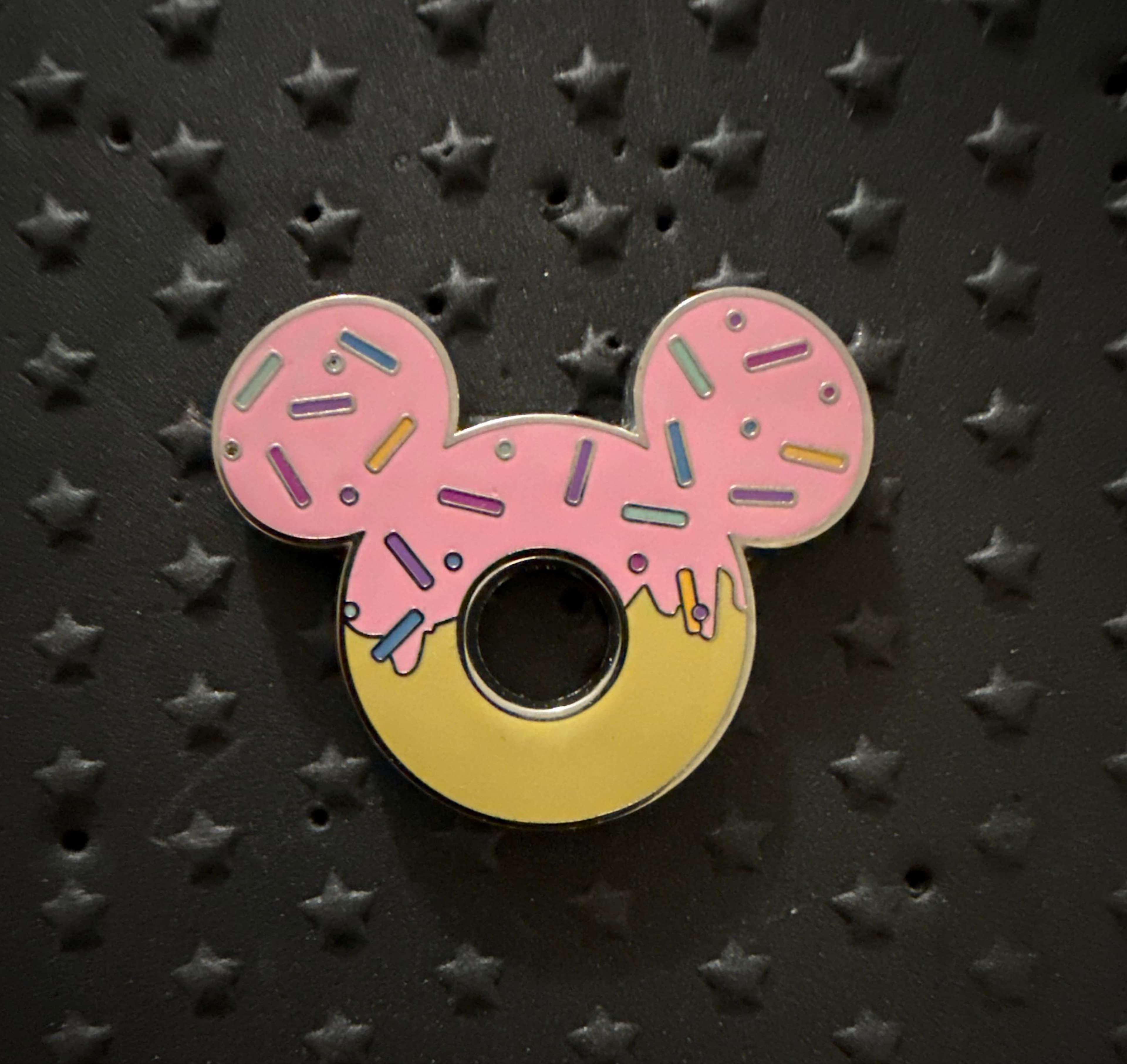 Mickey Pink Donut - Mickey and Minnie Mouse Donut Pin Set