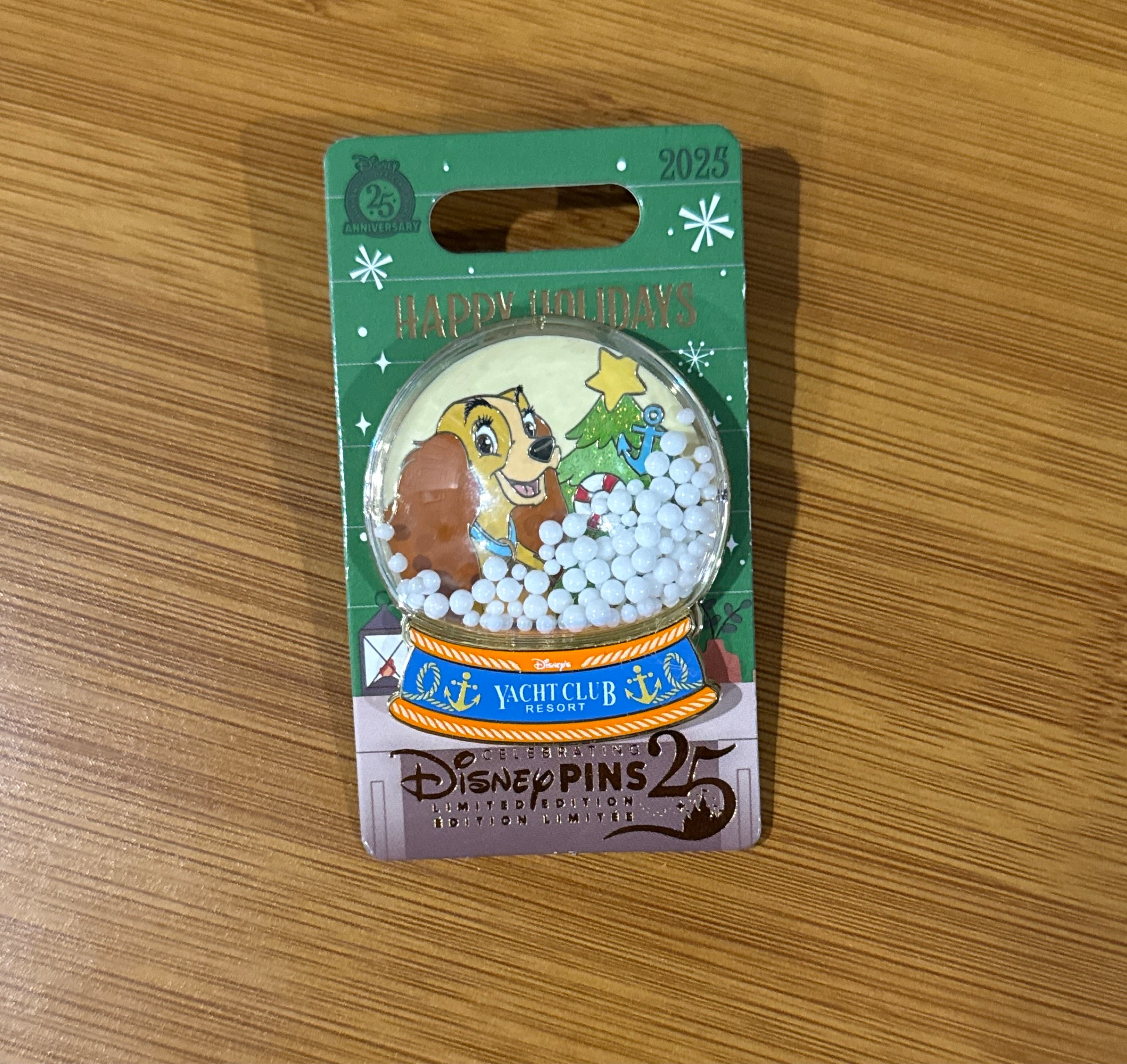 Lady - Yacht Club Resort front