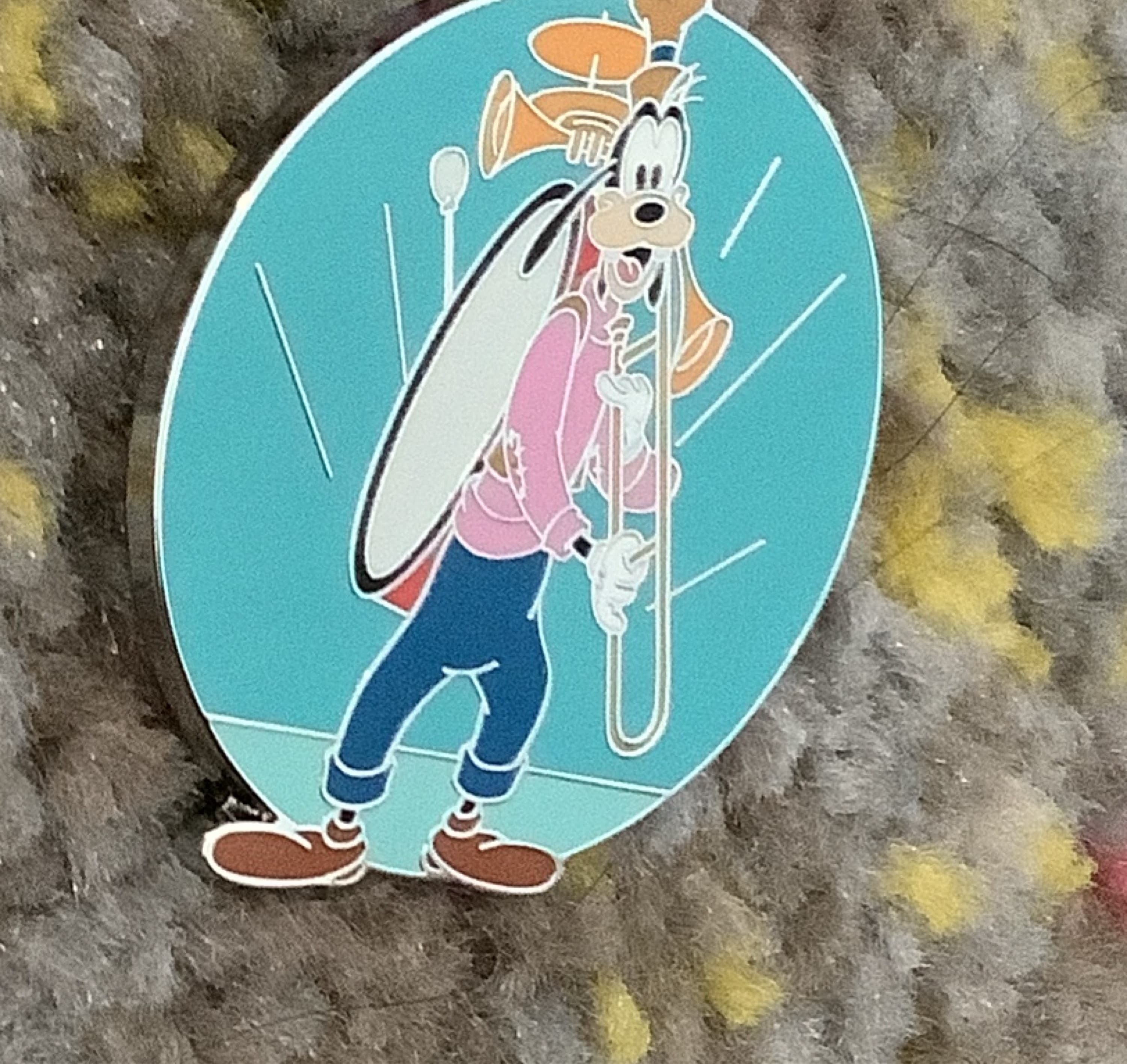 Goofy One Man Band - Mickey Mouse Club Deluxe Starter Trading Pin Set