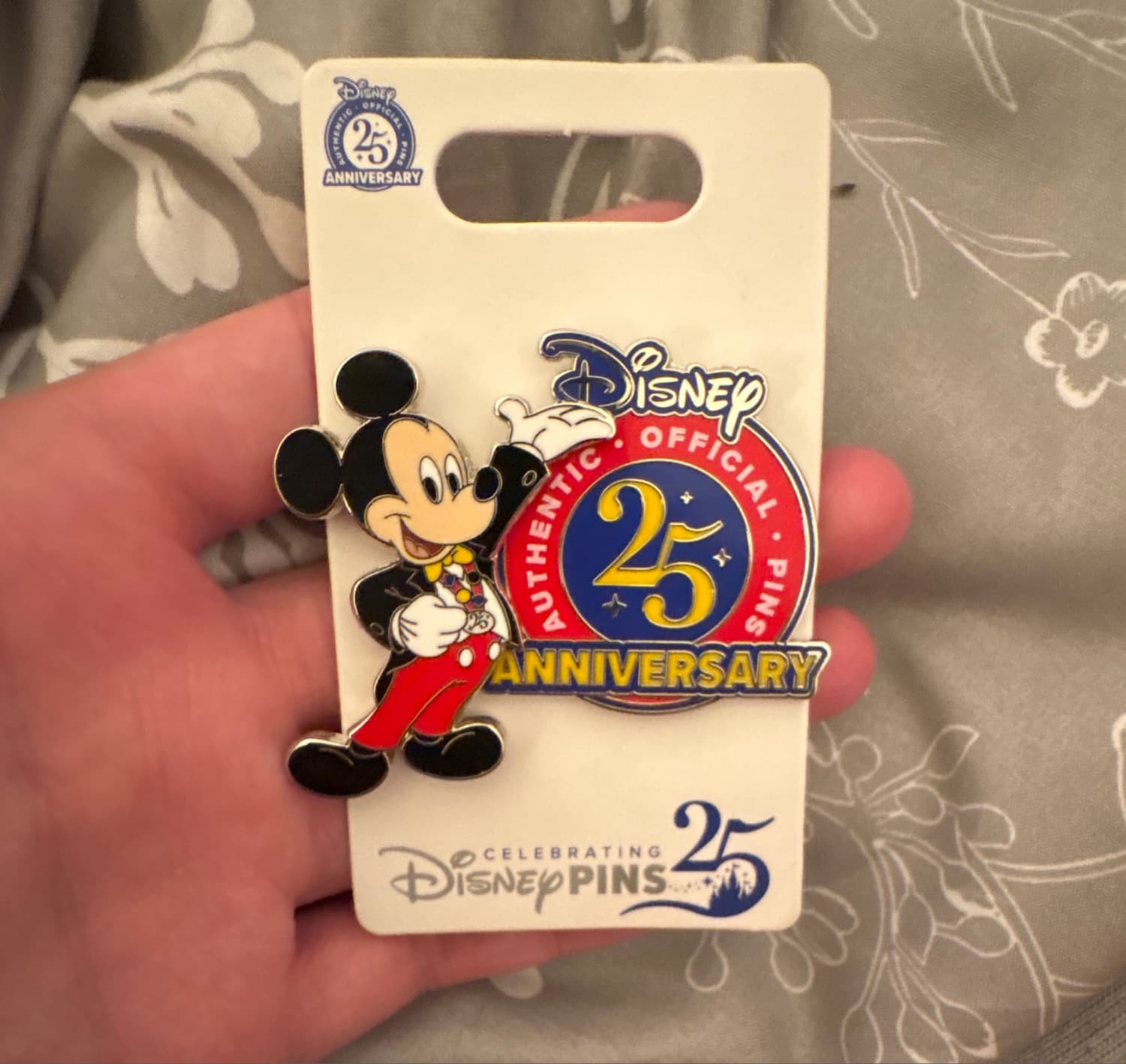 Mickey Mouse - Authentic Official Pins 25th Anniversary