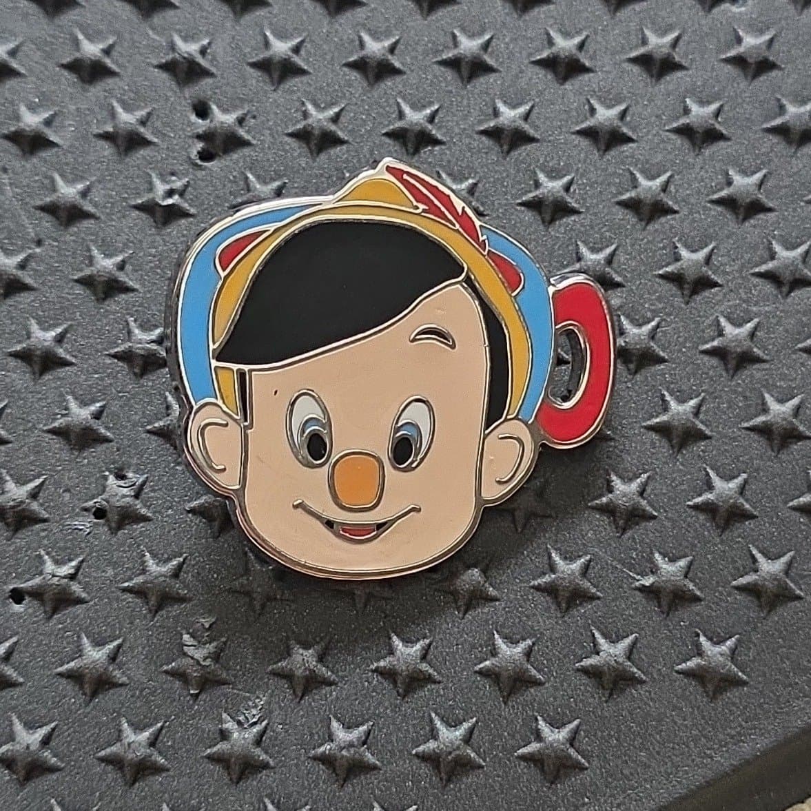 Pinocchio - Character Hats Mystery Pin Set