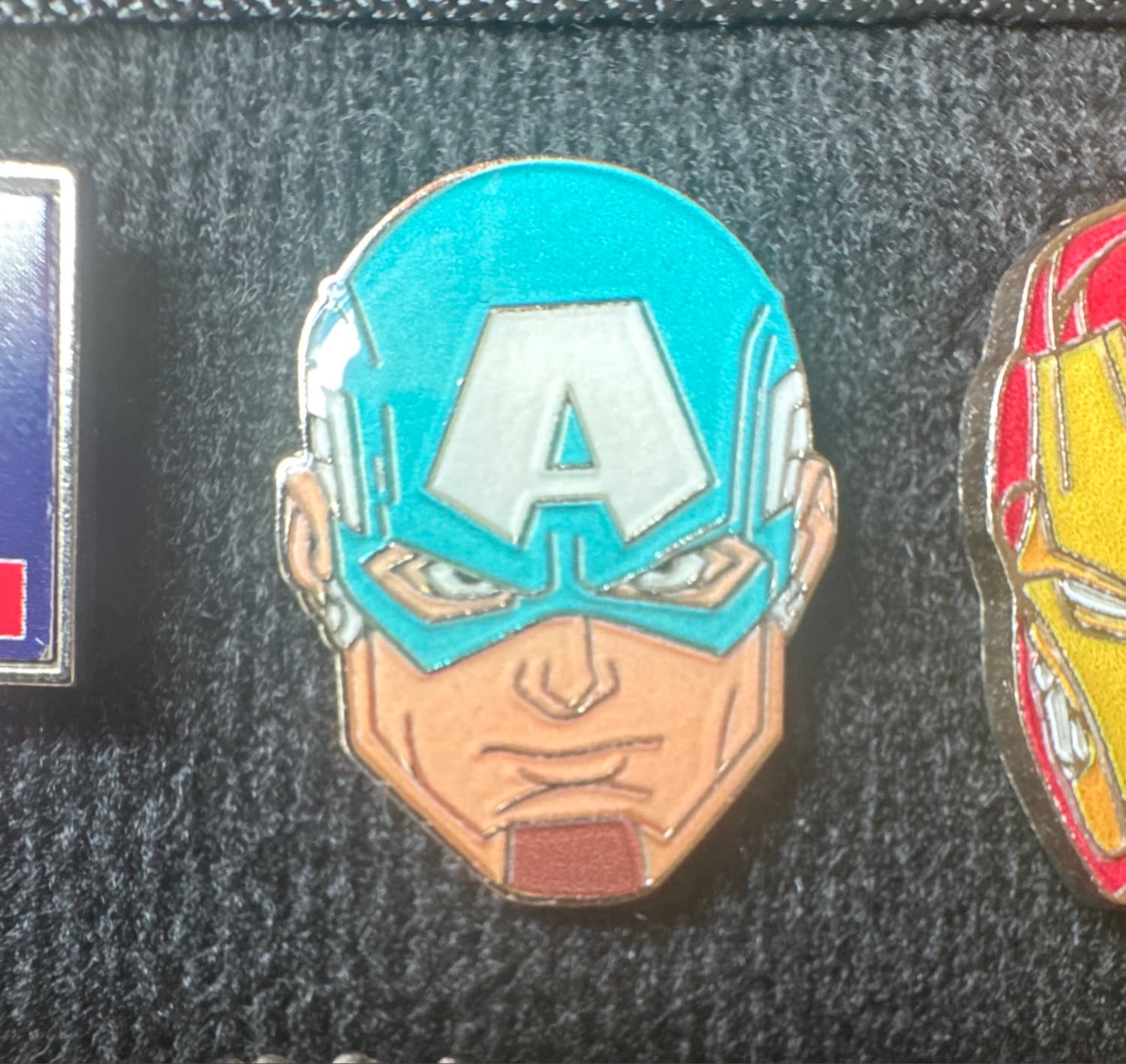 Captain America Civil War Head Icon Pin
