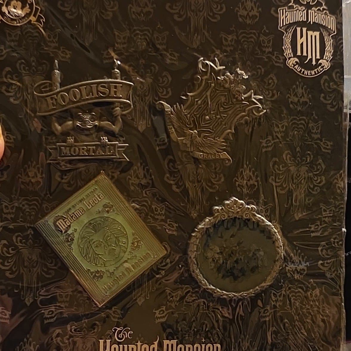 The Haunted Mansion Booster Set 4 pins