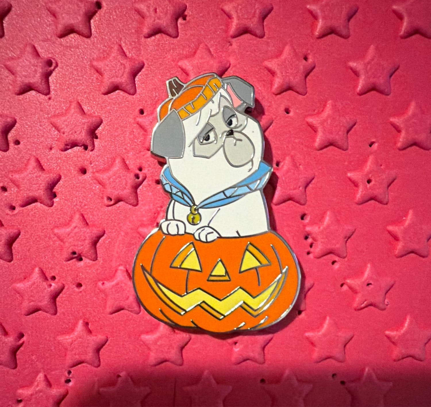 Pumpkin Pals Mystery Pin Collection - Percy
