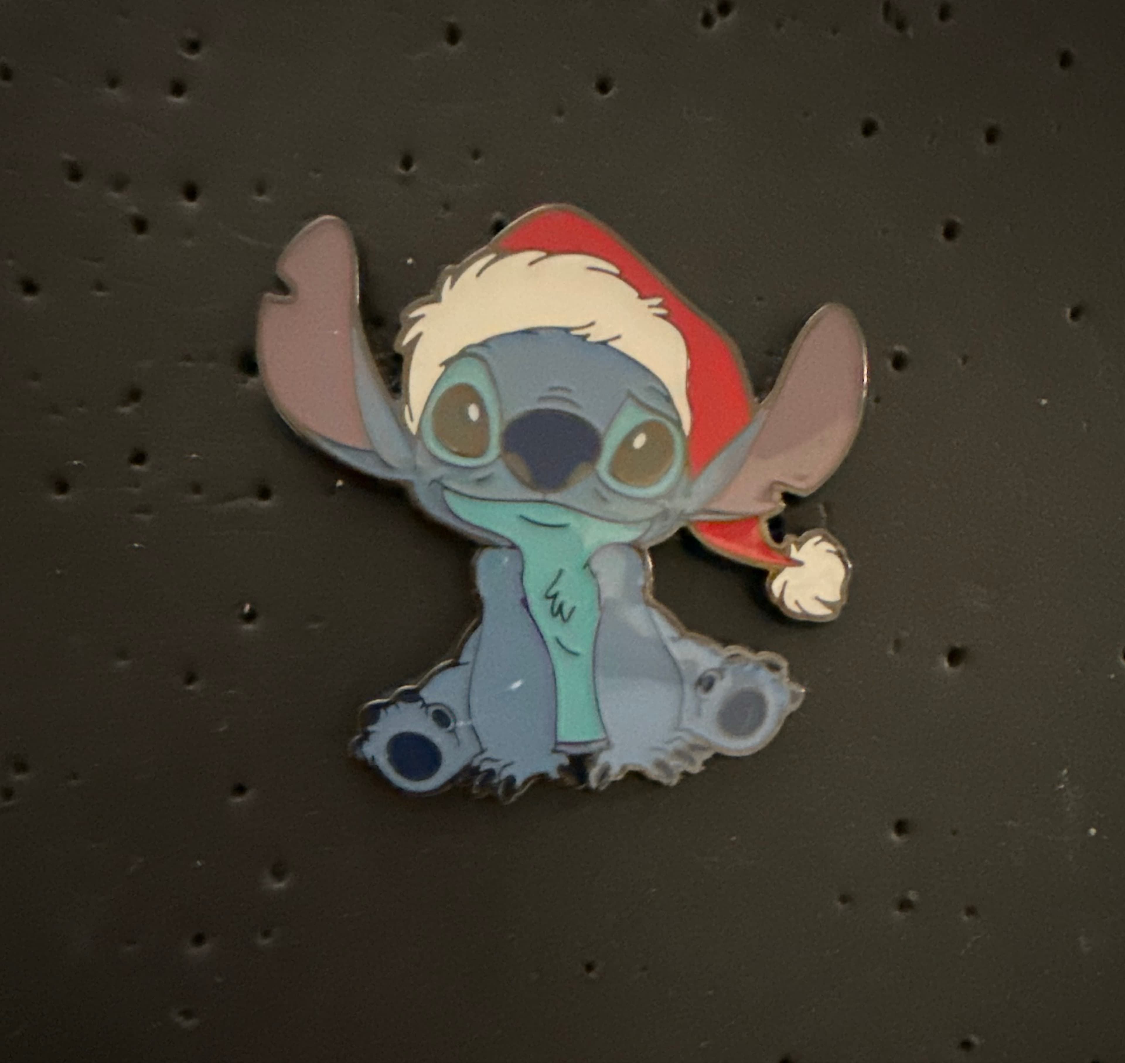 Stitch in Santa Hat - Lilo & Stitch Santa Hat Pin Set