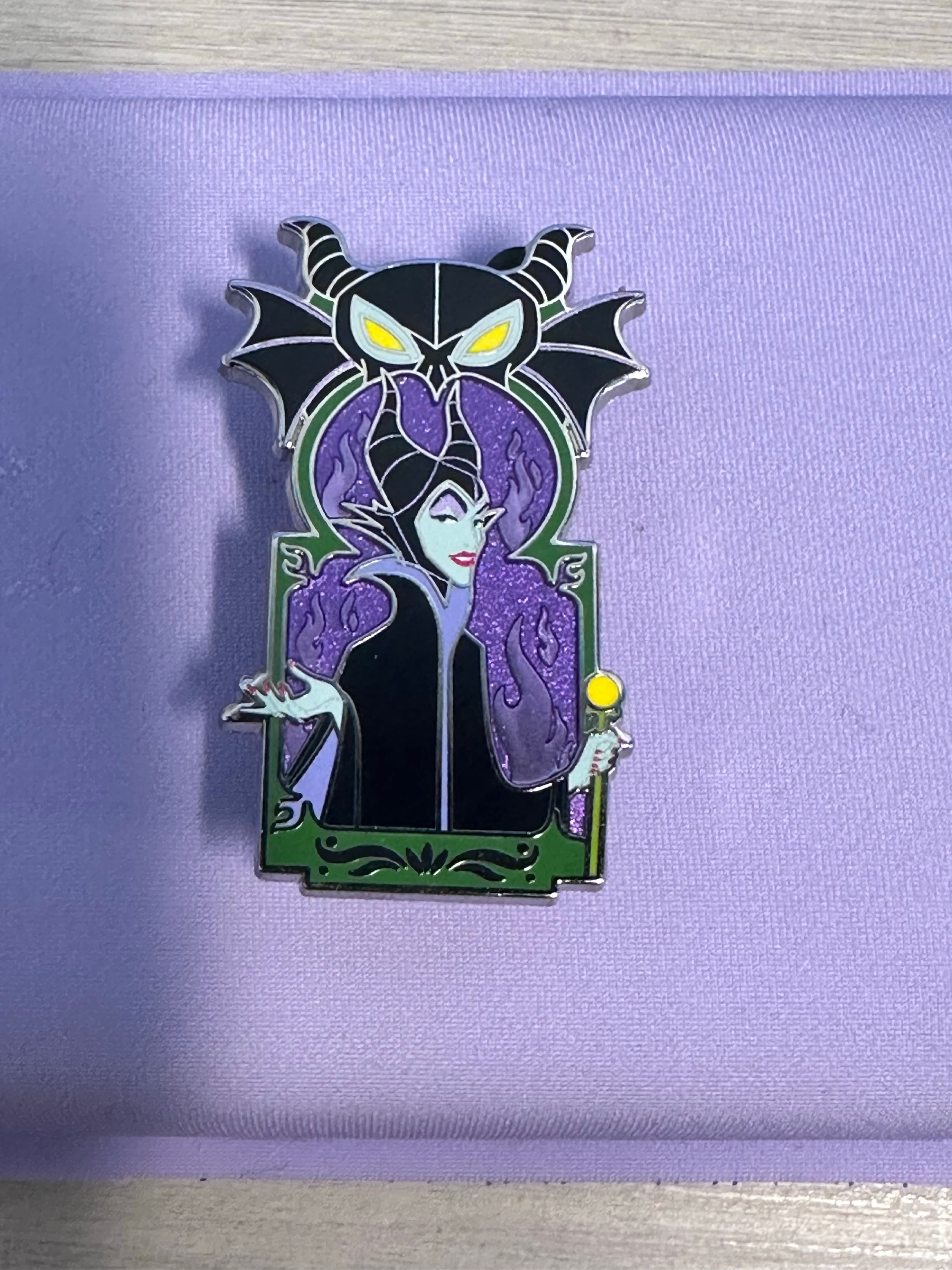 Maleficent - Disney Villains Framed Portrait Mystery Collection front