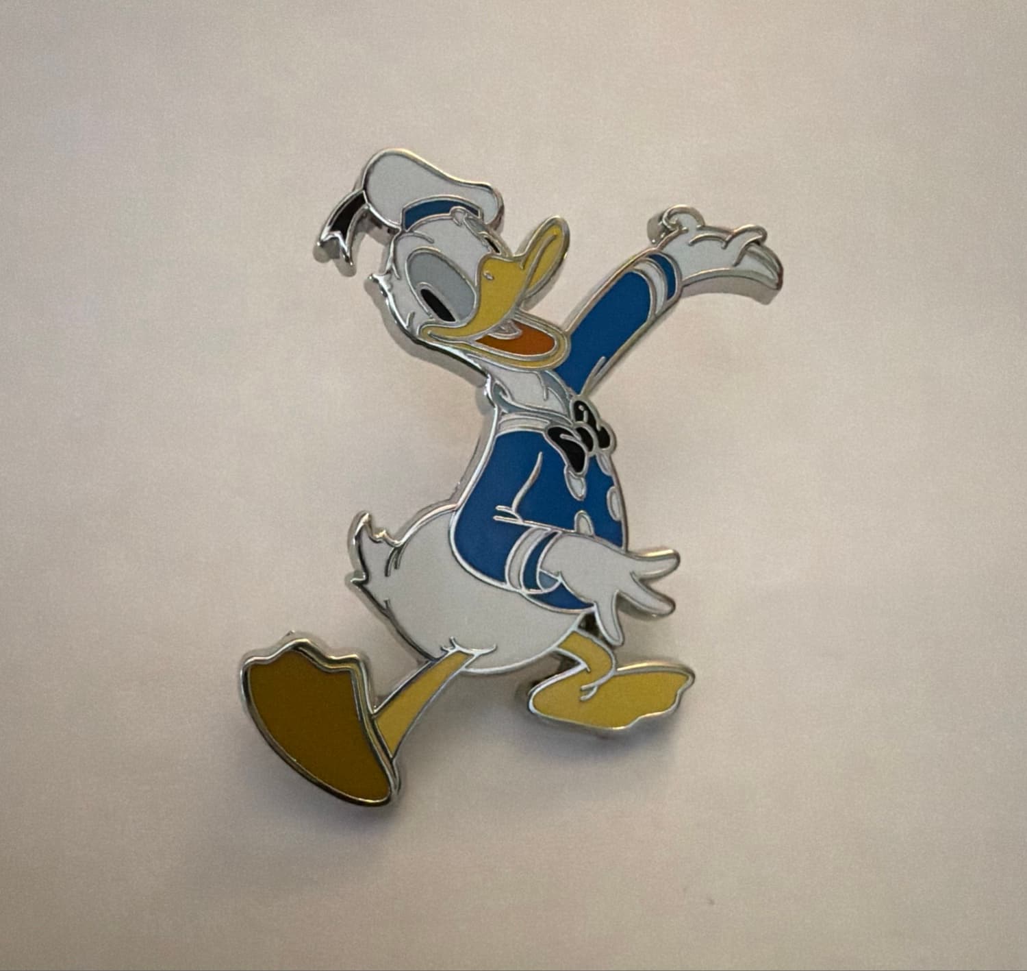 Donald Duck Posing Enamel Pin front