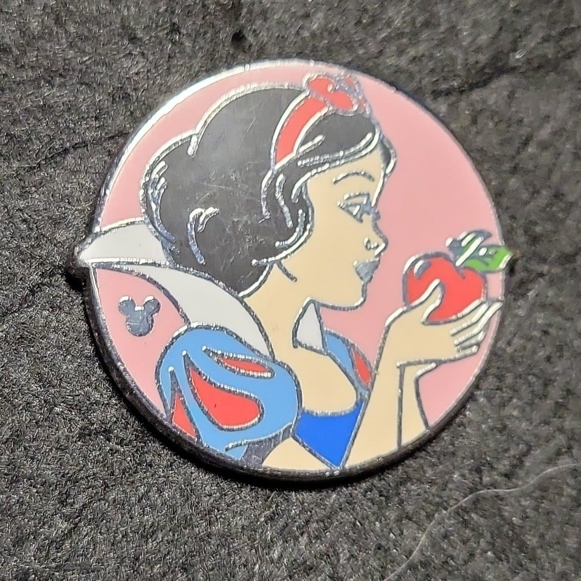 Snow White with Apple - Hidden Mickey Princesses