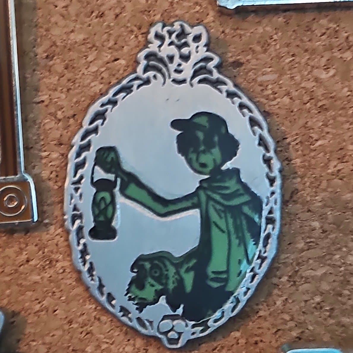 Haunted Mansion Glowing In The Dark Mystery 2014 Collection: Caretaker & Dog Pin