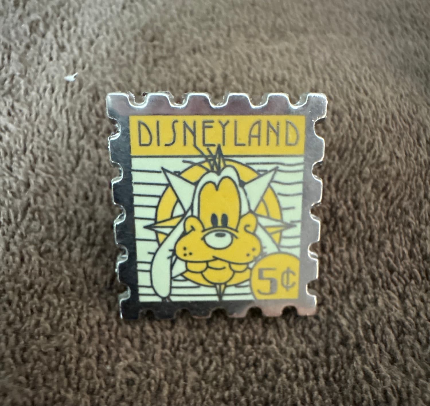 Goofy 5 Cent Disneyland Postage Stamp Hidden Mickey Pin