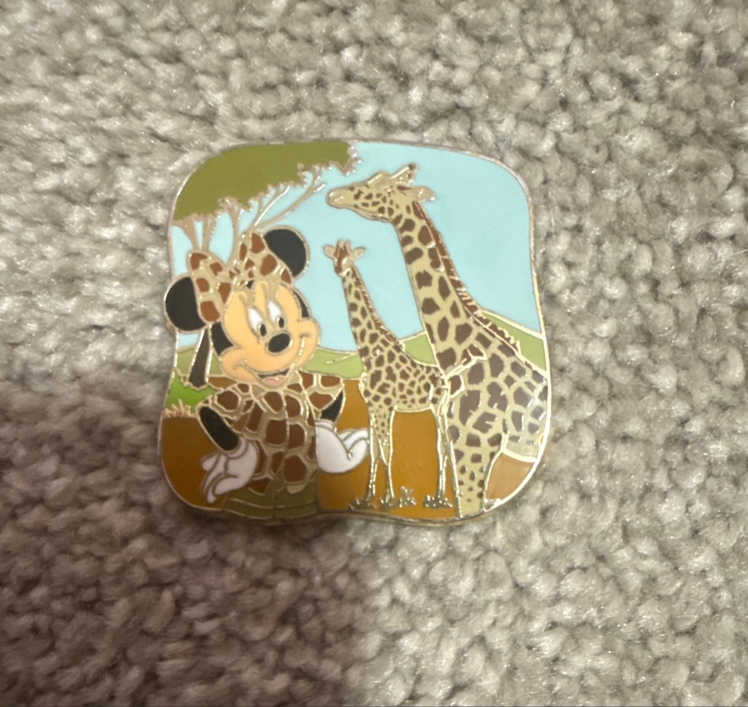 WDW - Disney's Animal Kingdom - Animals Mystery Set - Minnie Mouse with Giraffe