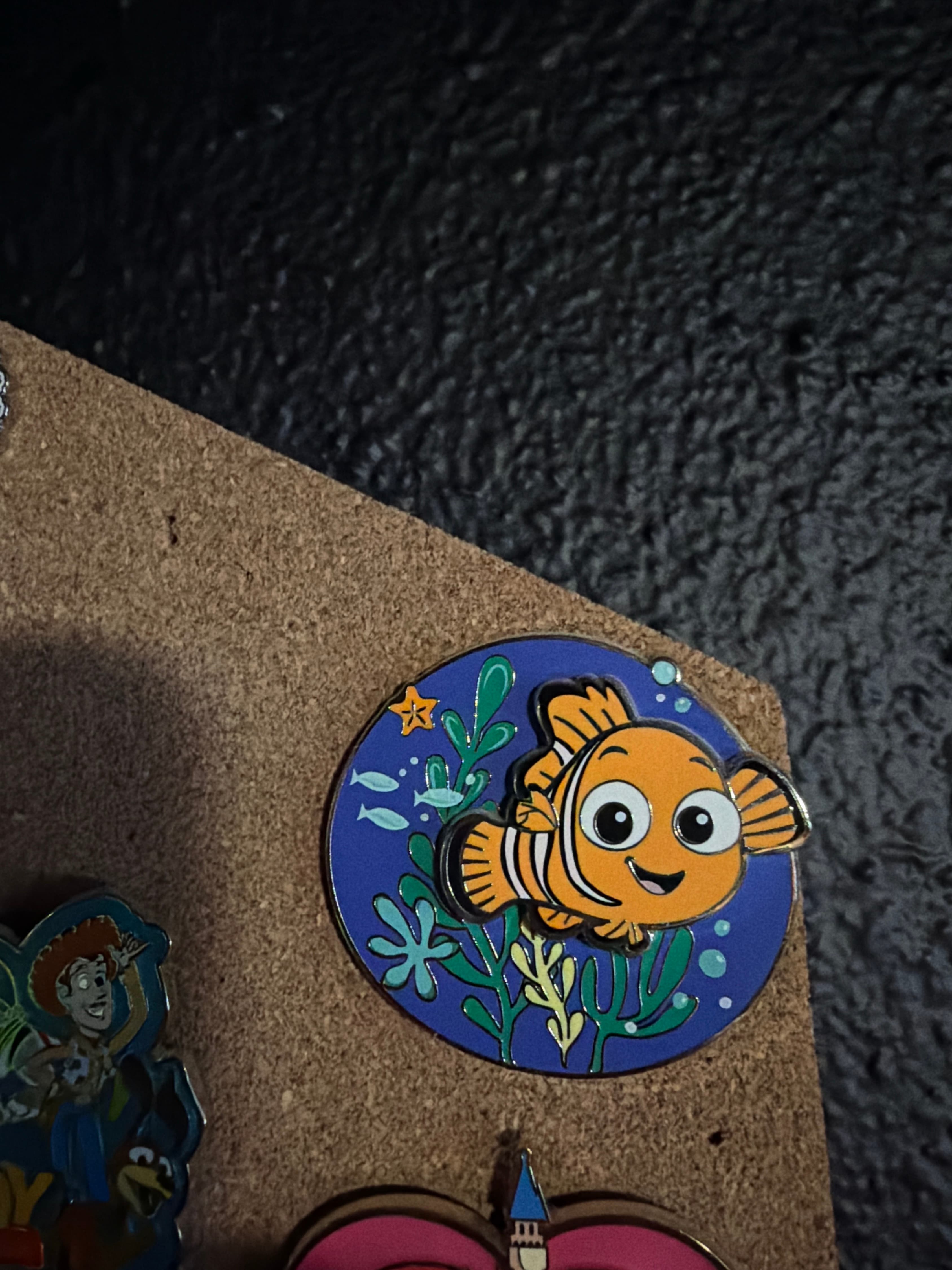 Waving Nemo with Coral