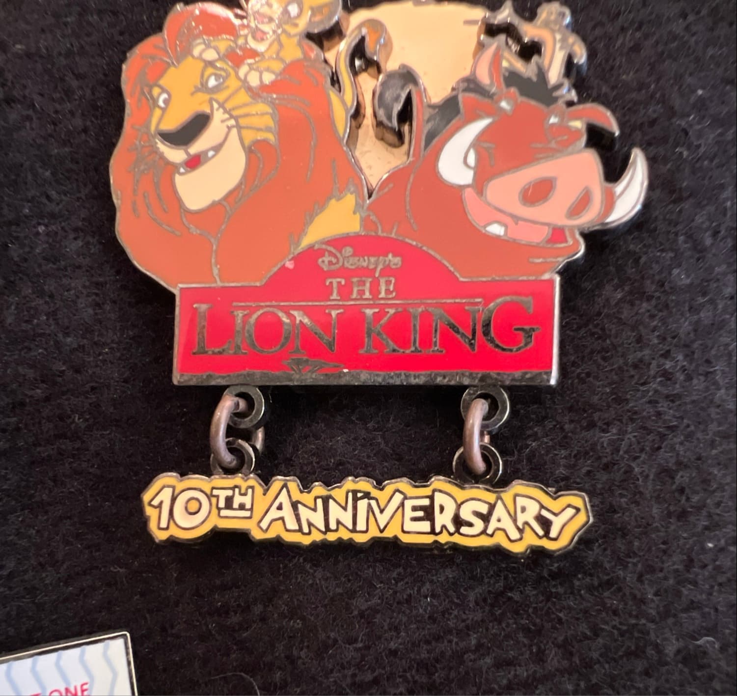 Lion King 10th Anniversary Dangle Pin
