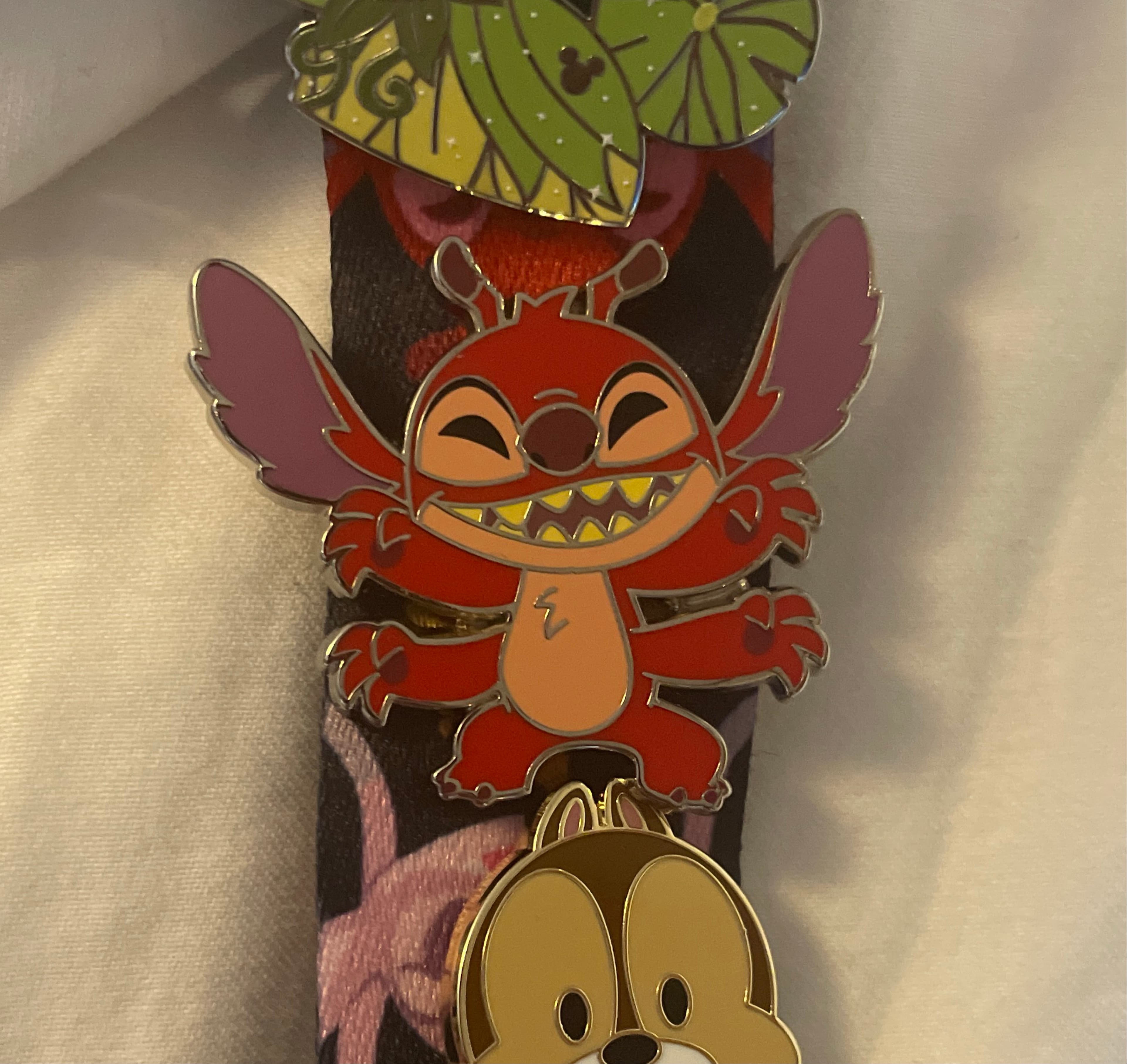 Leroy - Lilo and Stitch Pin Trading Starter Set