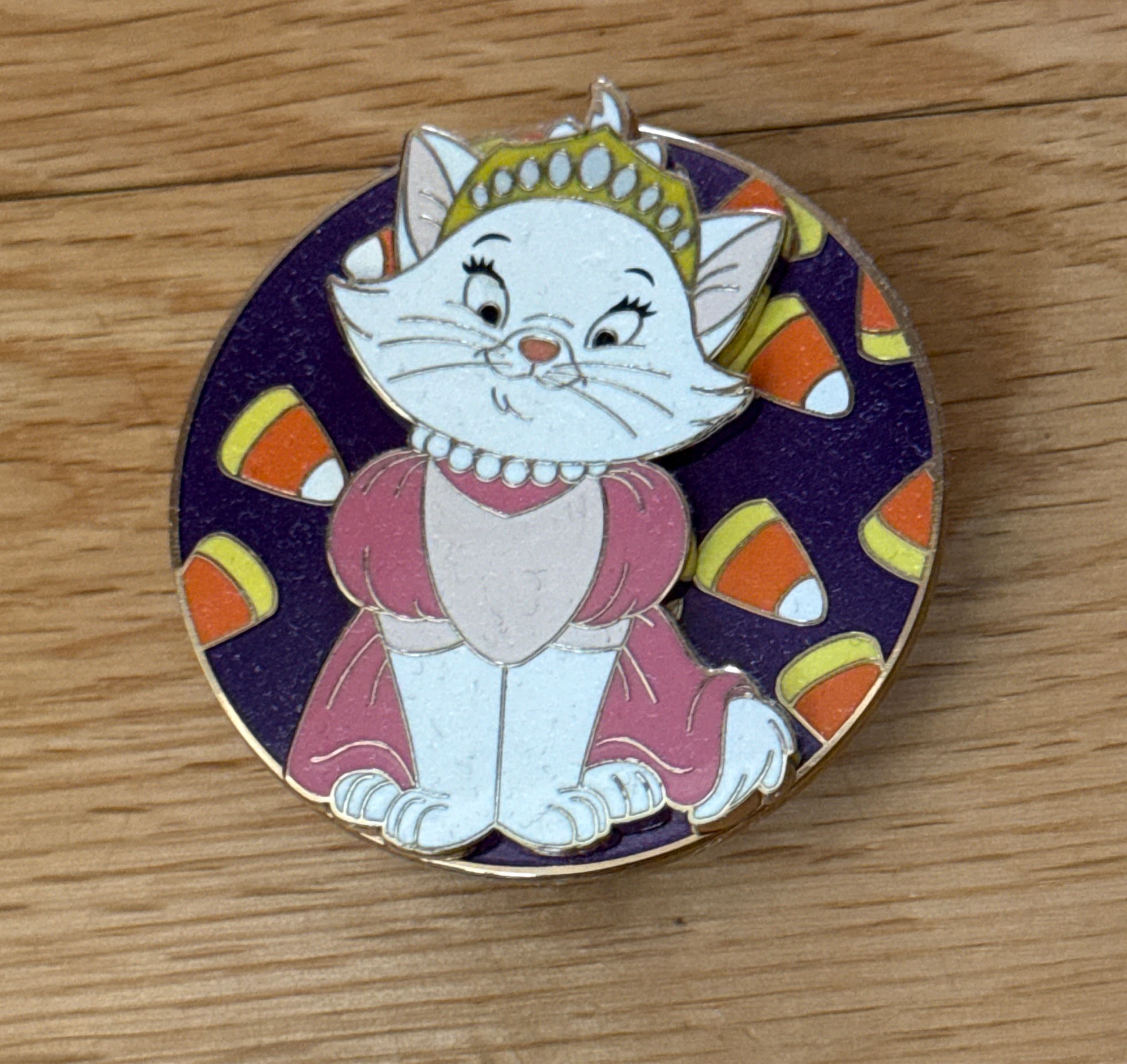 Marie as Queen - Candy Corn Halloween Series - DSSH