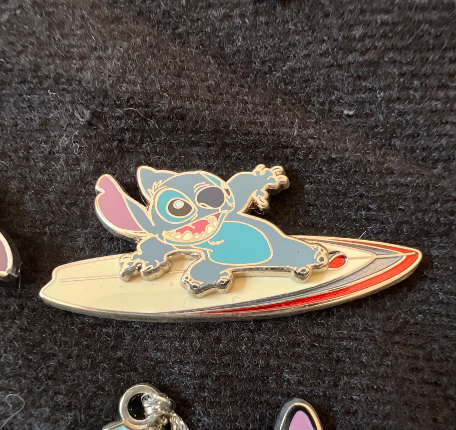 Lilo & Stitch - Stitch on Surfboard