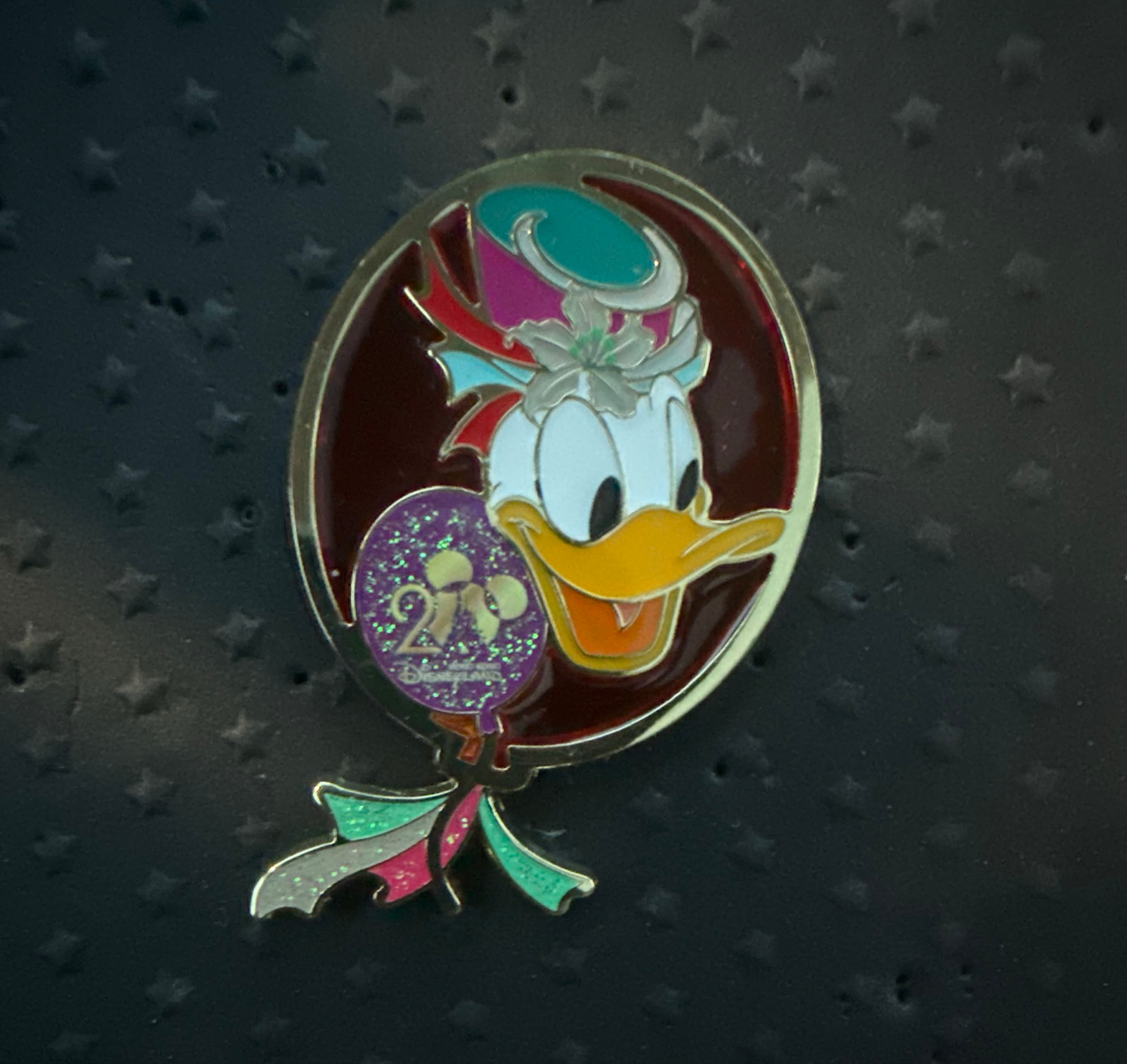 Donald Duck 20th Anniversary Disneyland Paris Balloon Pin