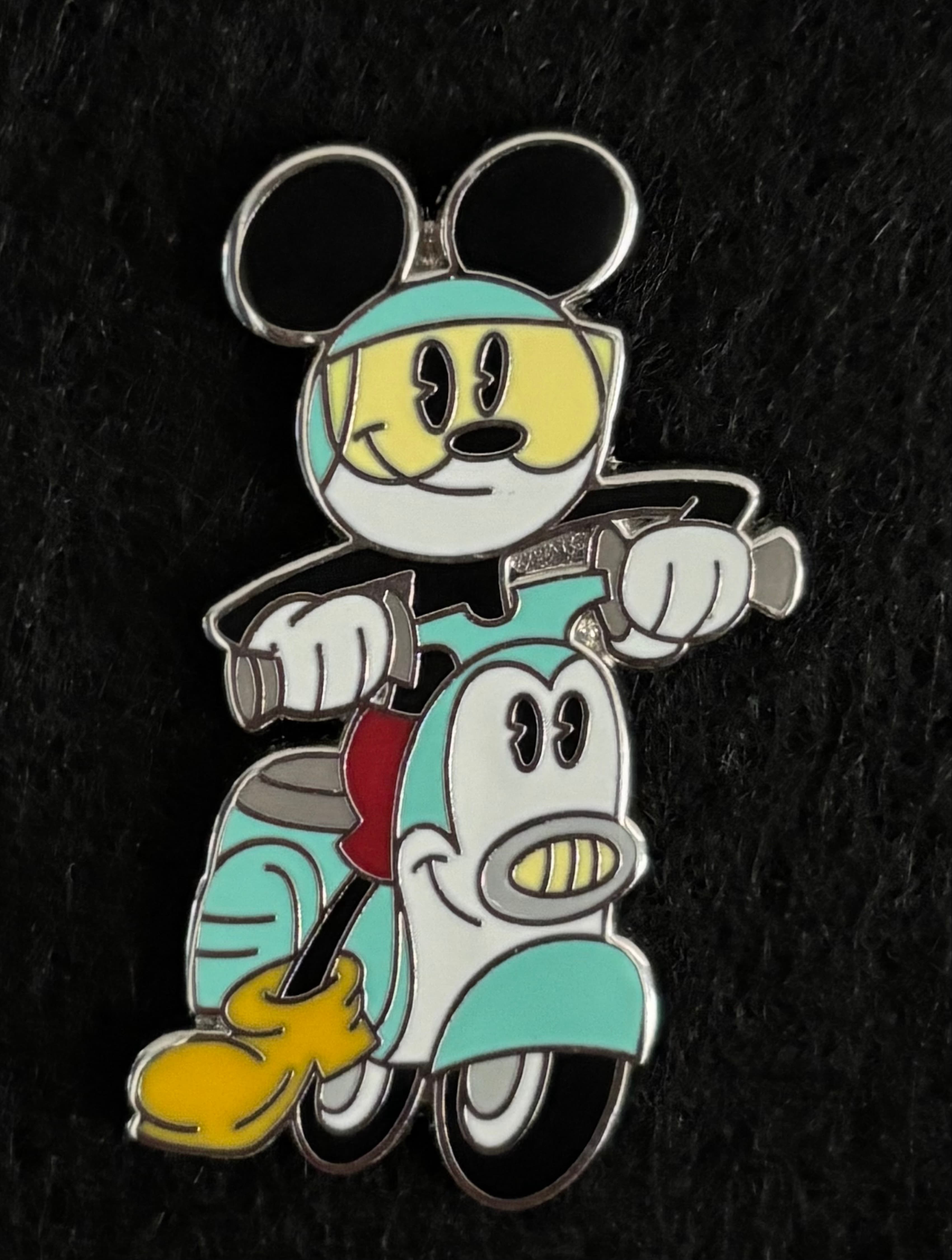 Mickey Mouse on Vespa Scooter - Croissant de Triomphe