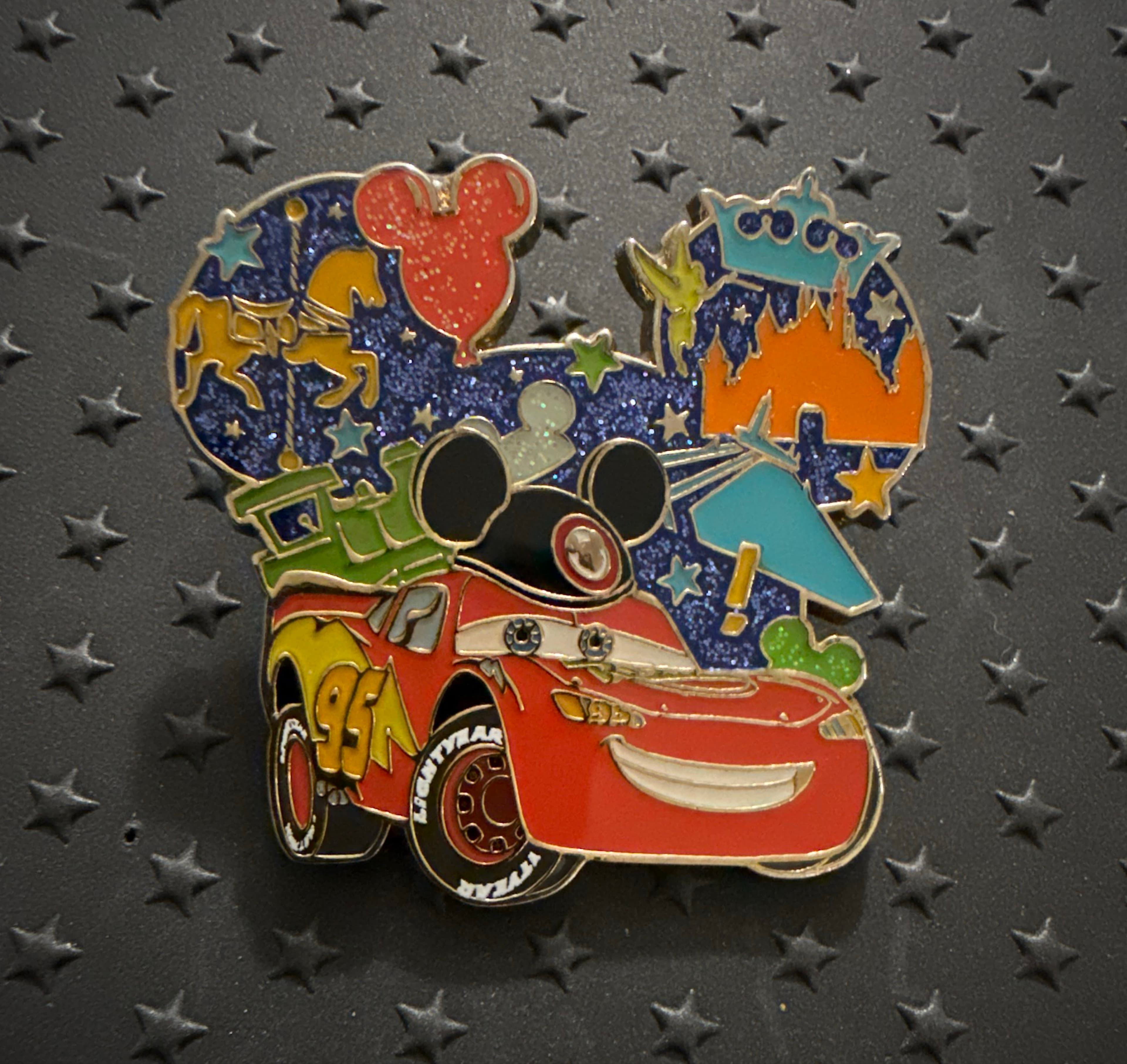 Lightning McQueen with Mickey Head Park Icons Glitter Pin