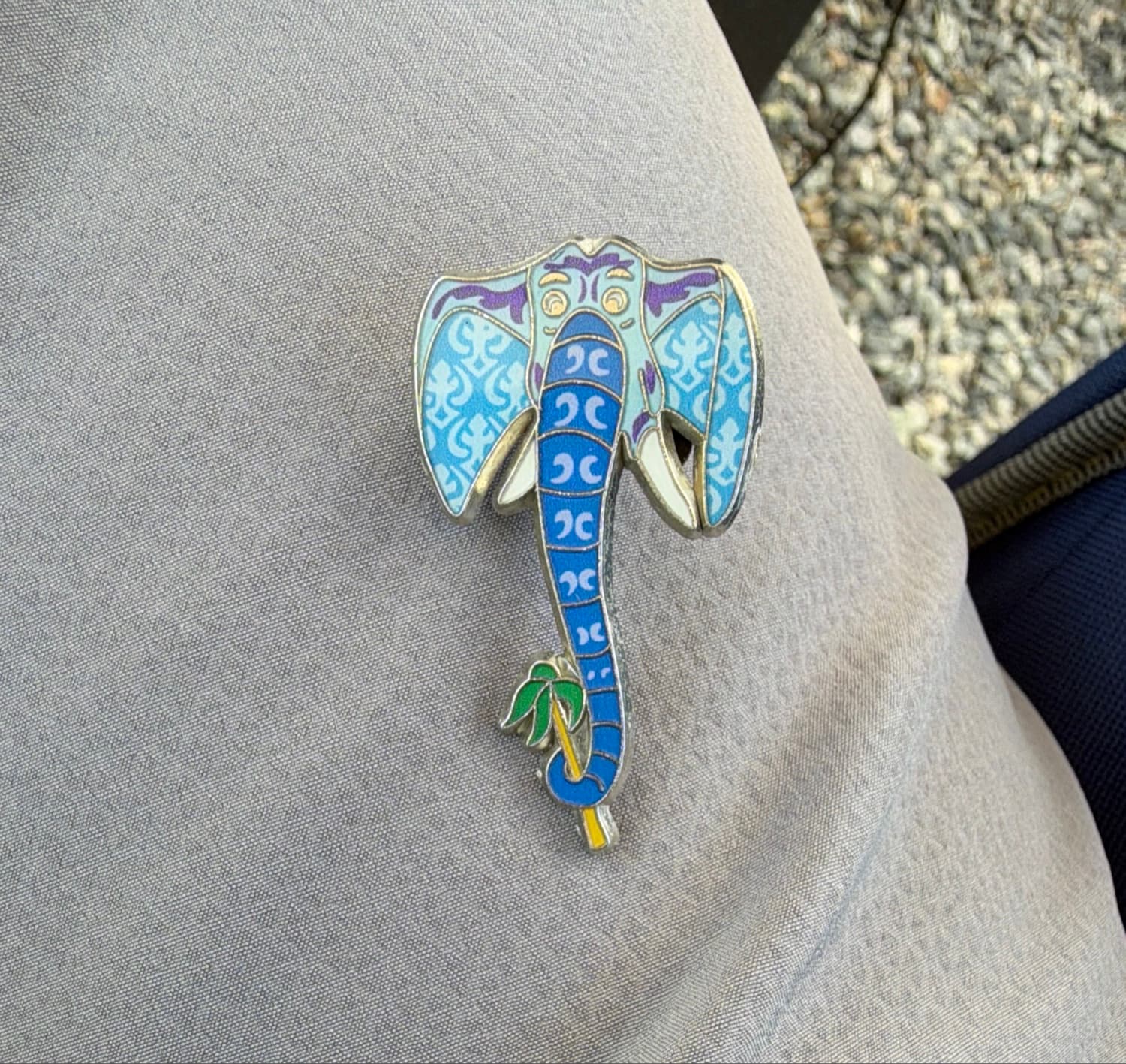 Disney Pins Animal Kingdom Kite Tails Colonel Hathi Chaser Pin Jungle Book Pins