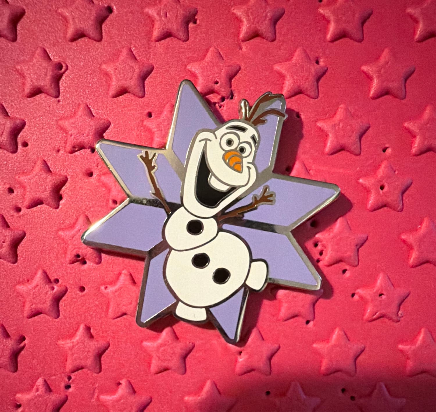 Olaf - Frozen 2 Disney Movie Club Pin Set front