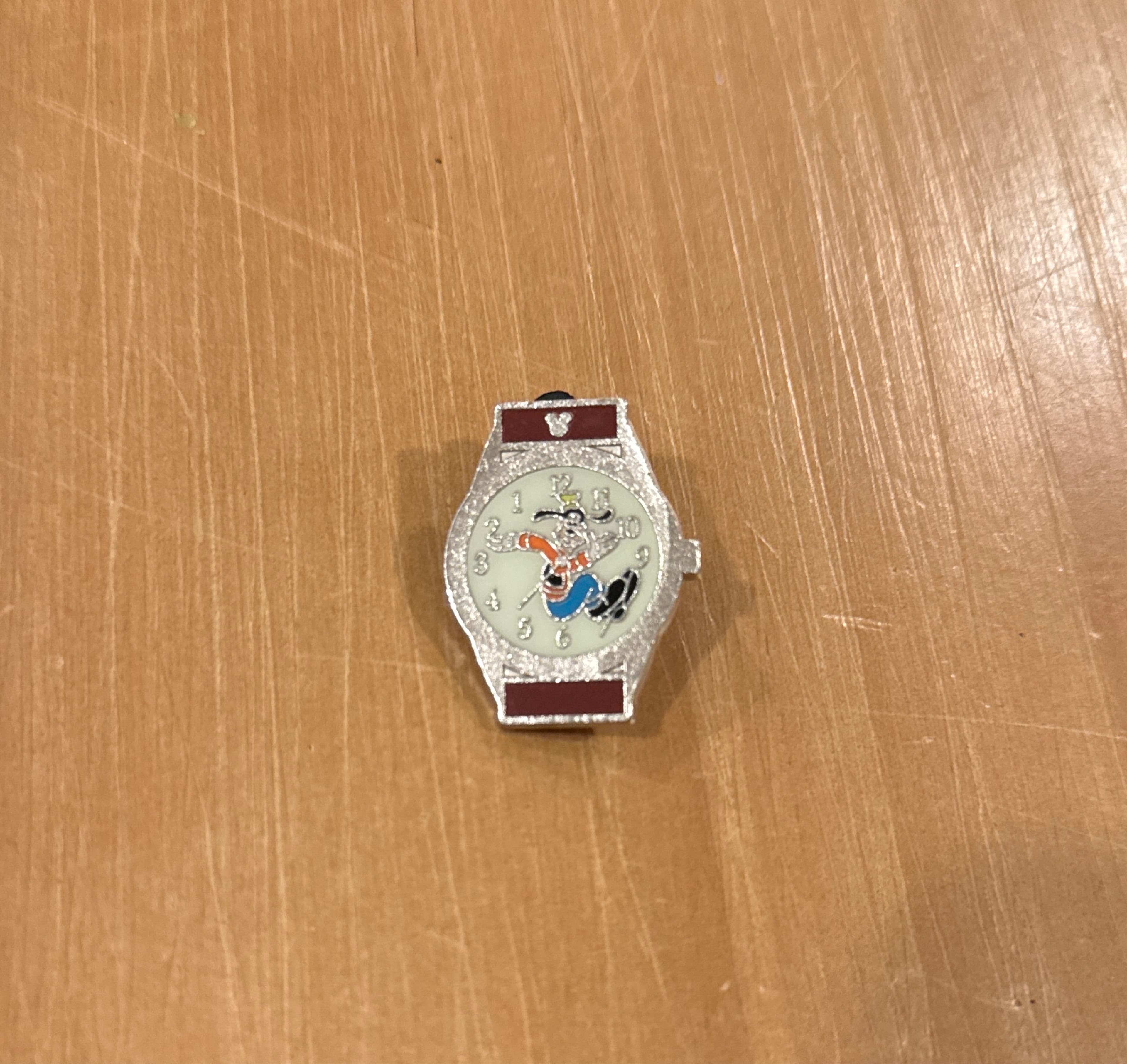 Goofy - Disney Watches - Hidden Mickey 2019